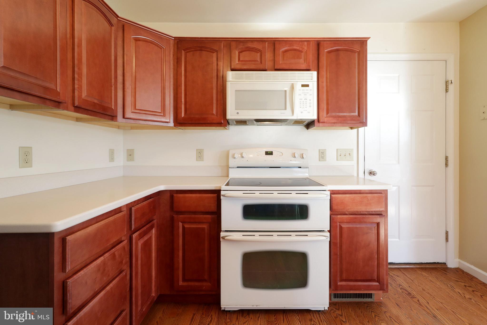 STONEHENGE - Residential