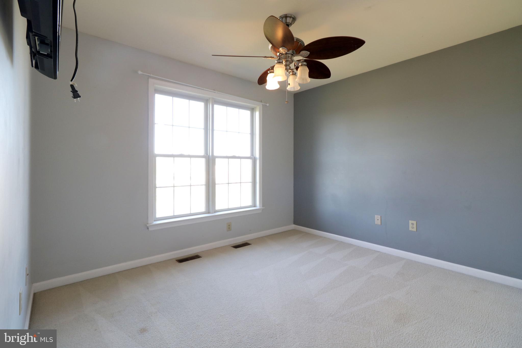 STONEHENGE - Residential