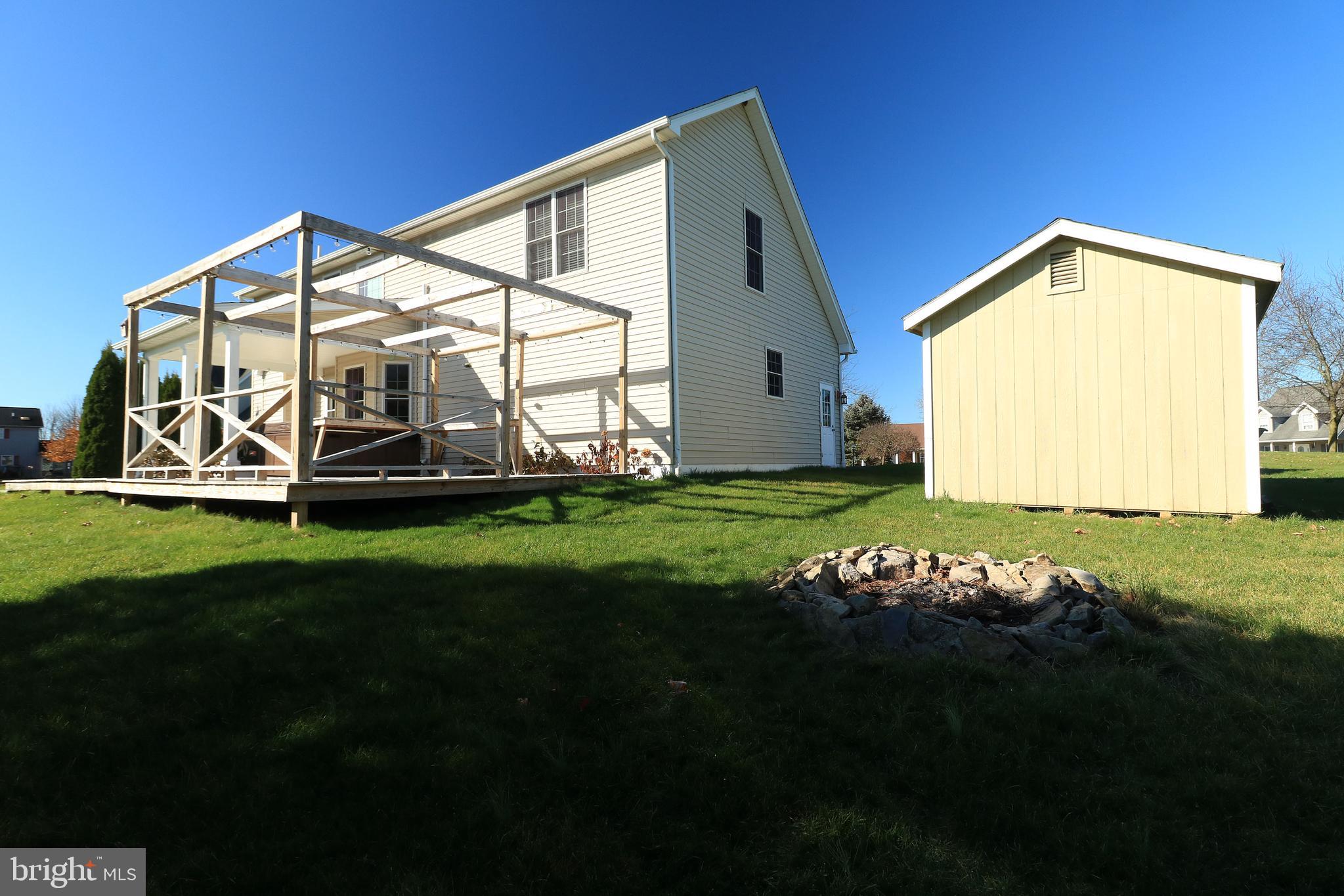 STONEHENGE - Residential