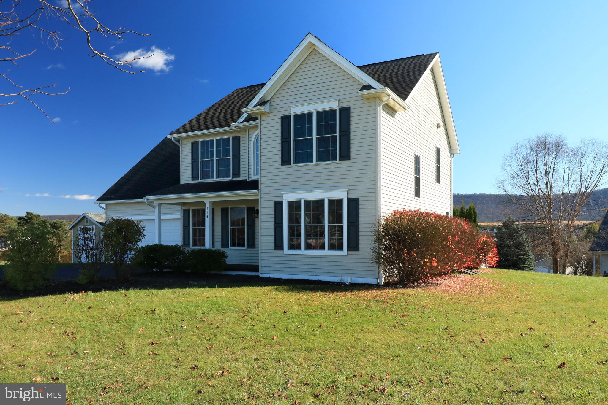 STONEHENGE - Residential