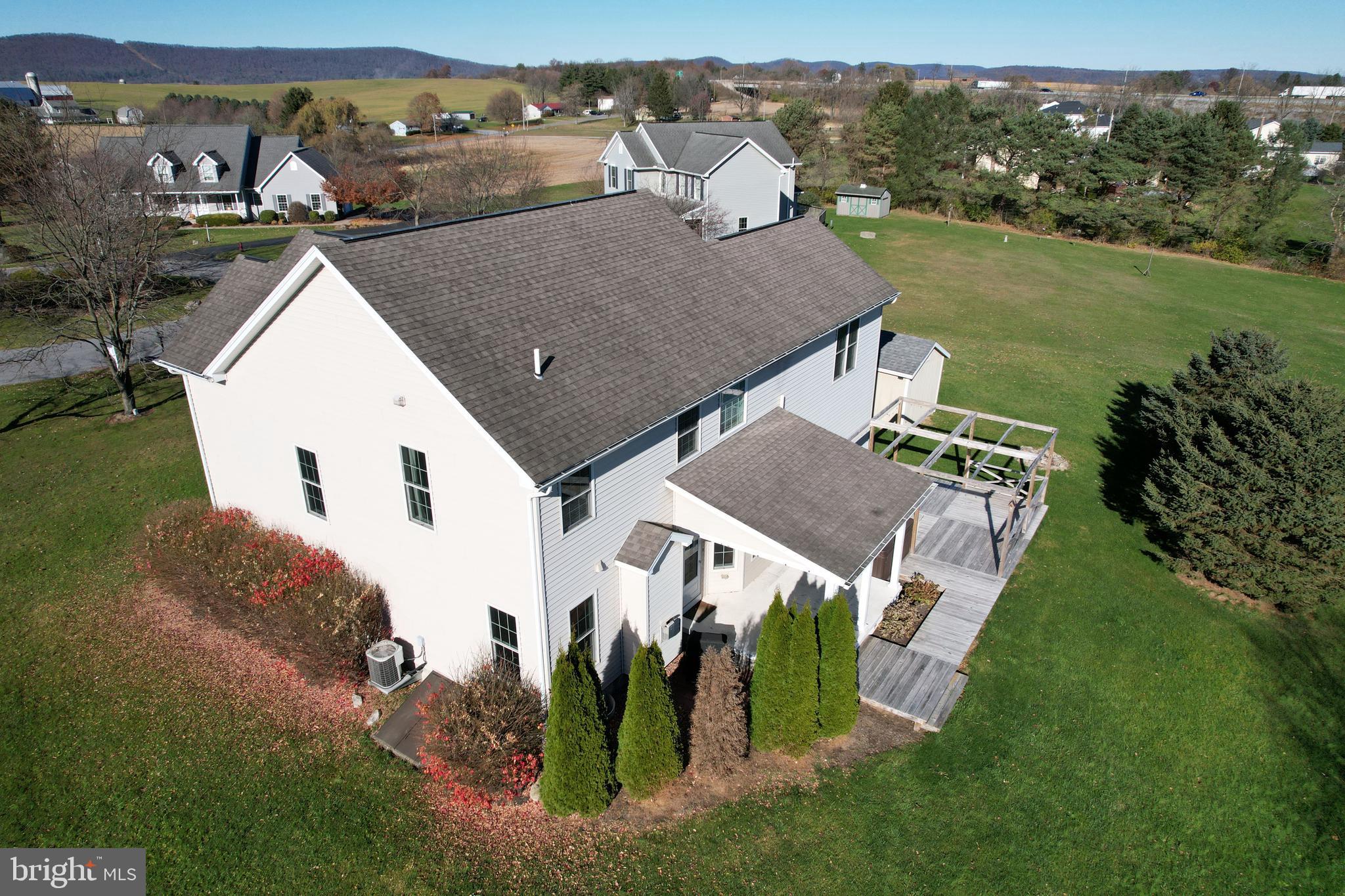 STONEHENGE - Residential