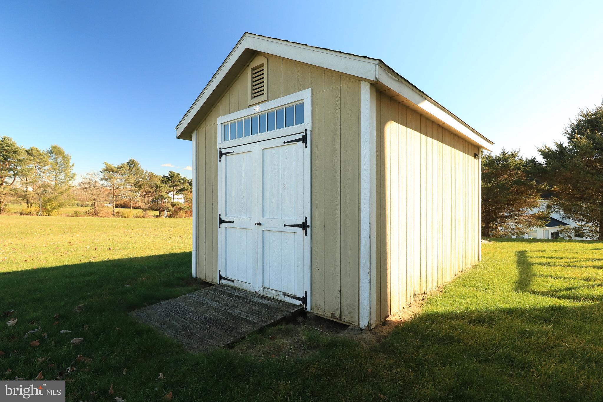 STONEHENGE - Residential