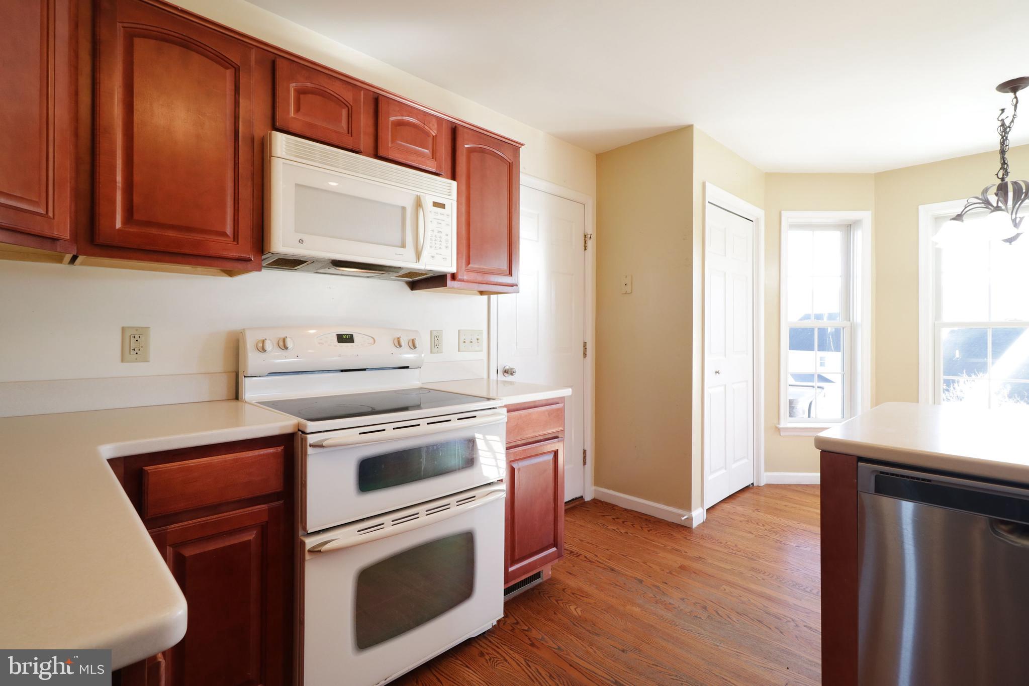 STONEHENGE - Residential