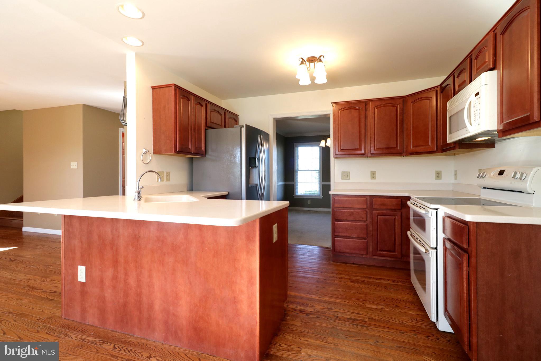 STONEHENGE - Residential