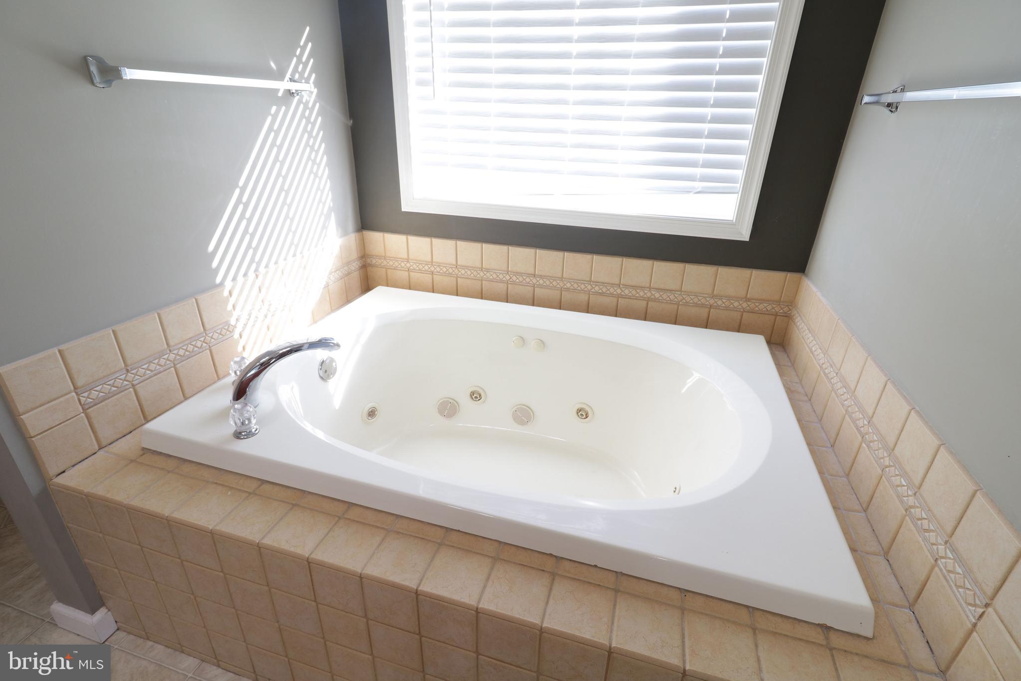 STONEHENGE - Residential