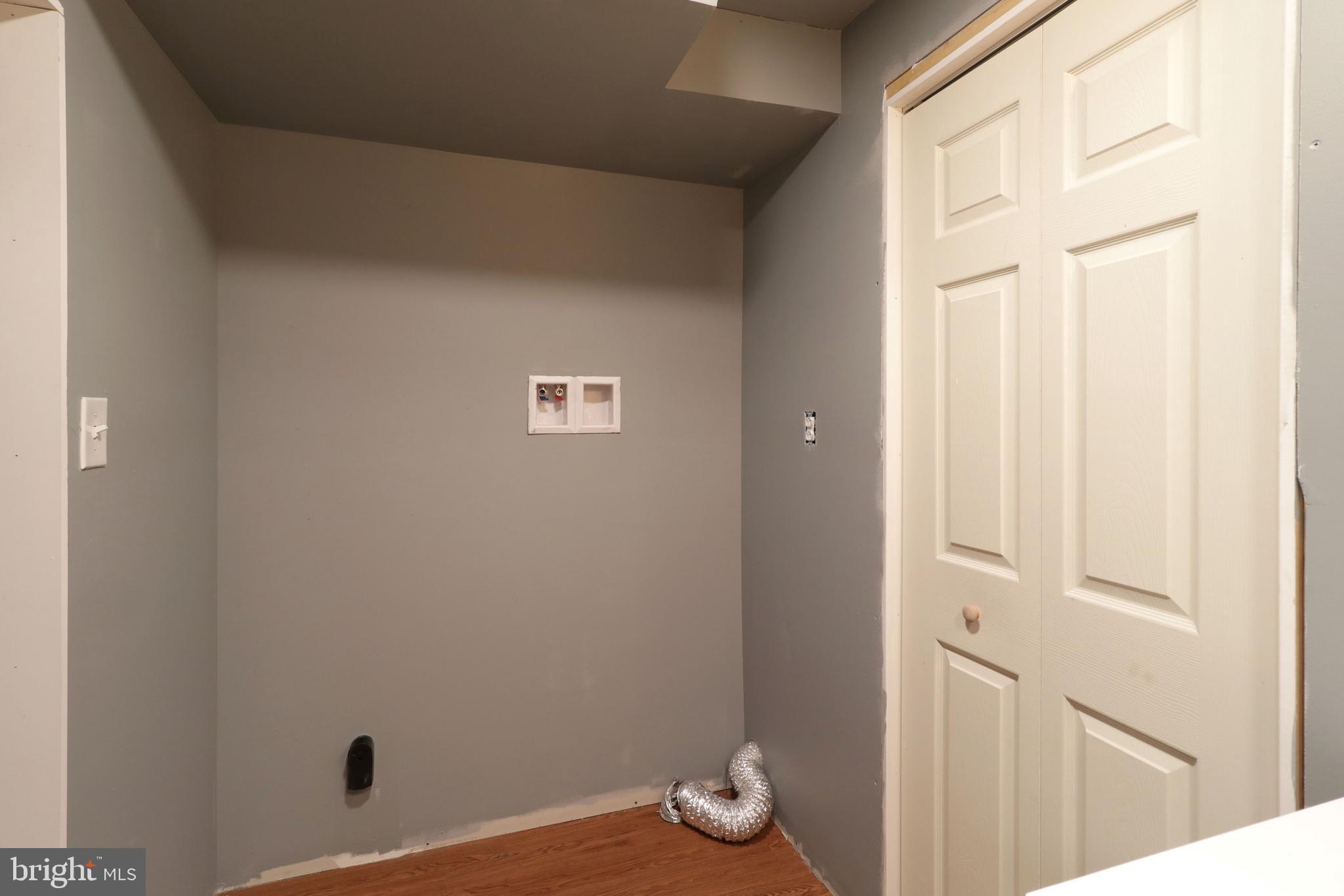 STONEHENGE - Residential