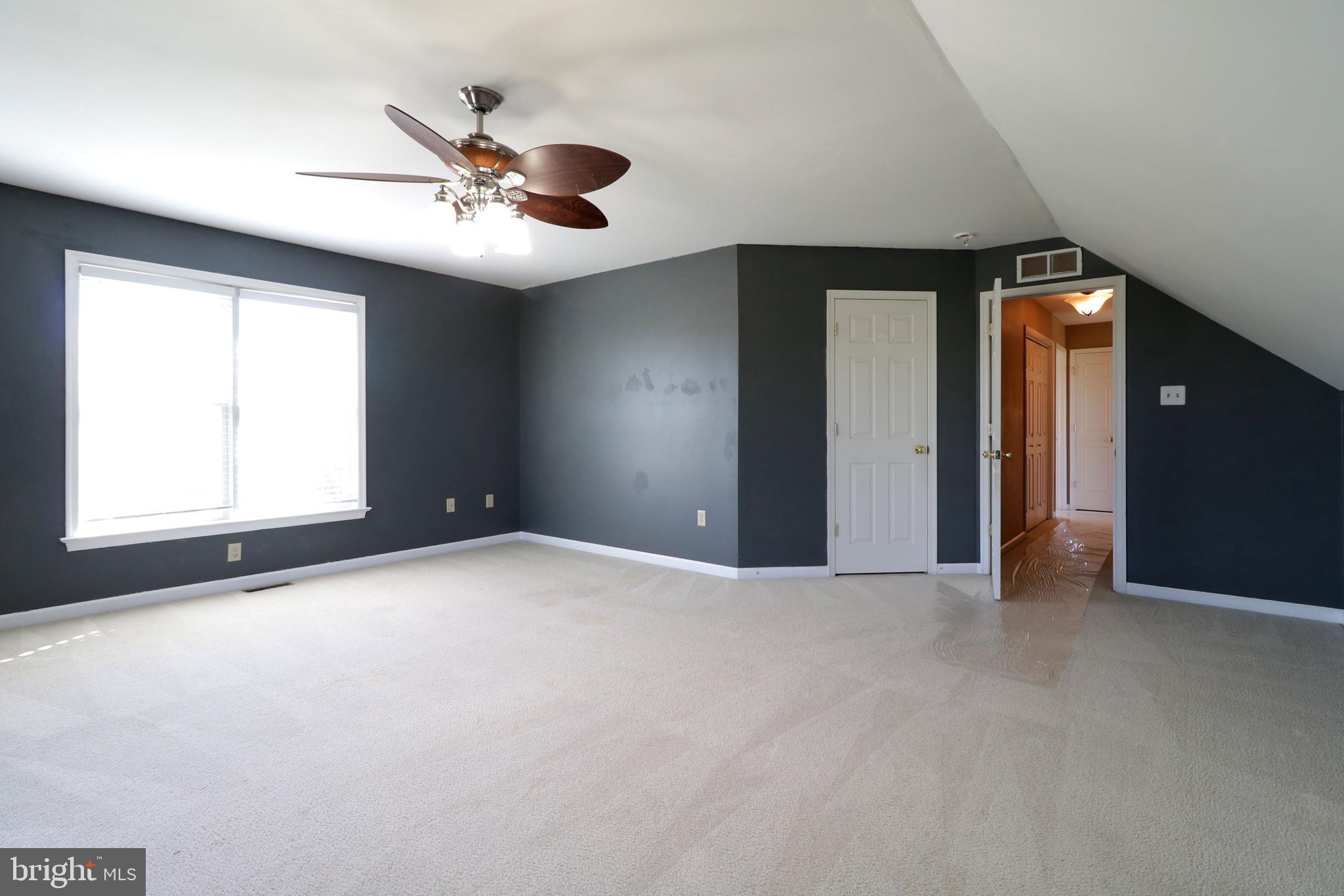 STONEHENGE - Residential