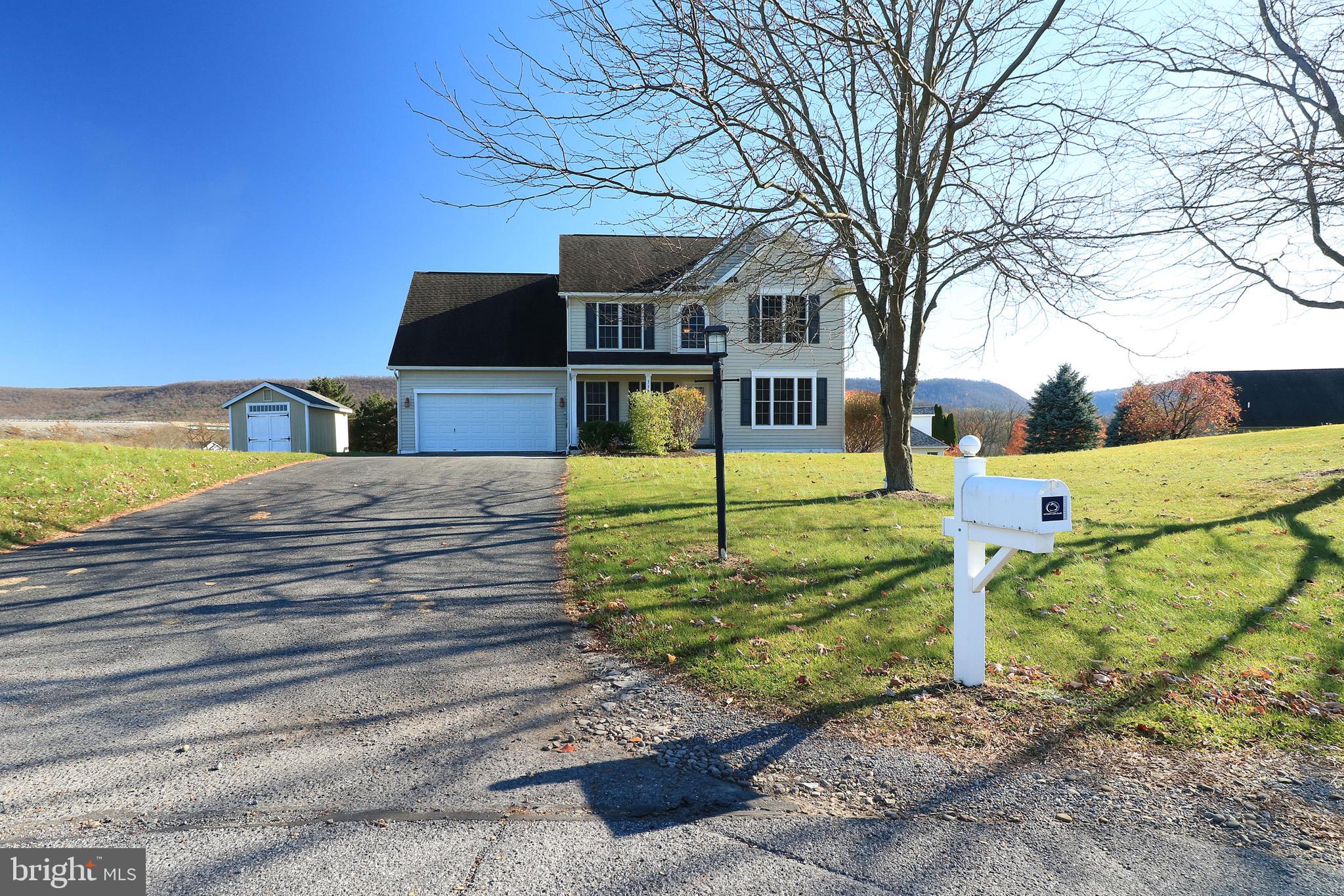 STONEHENGE - Residential