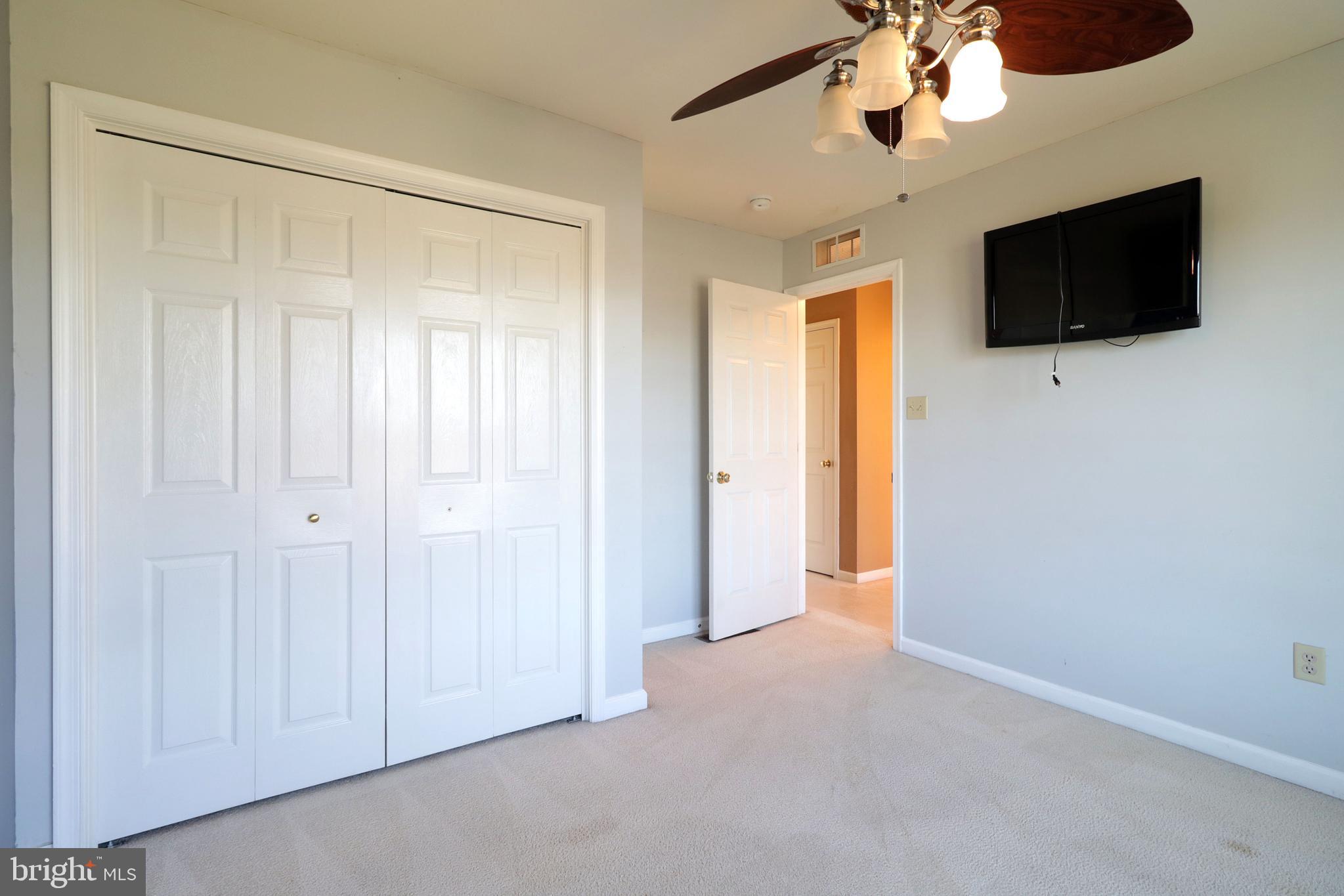 STONEHENGE - Residential