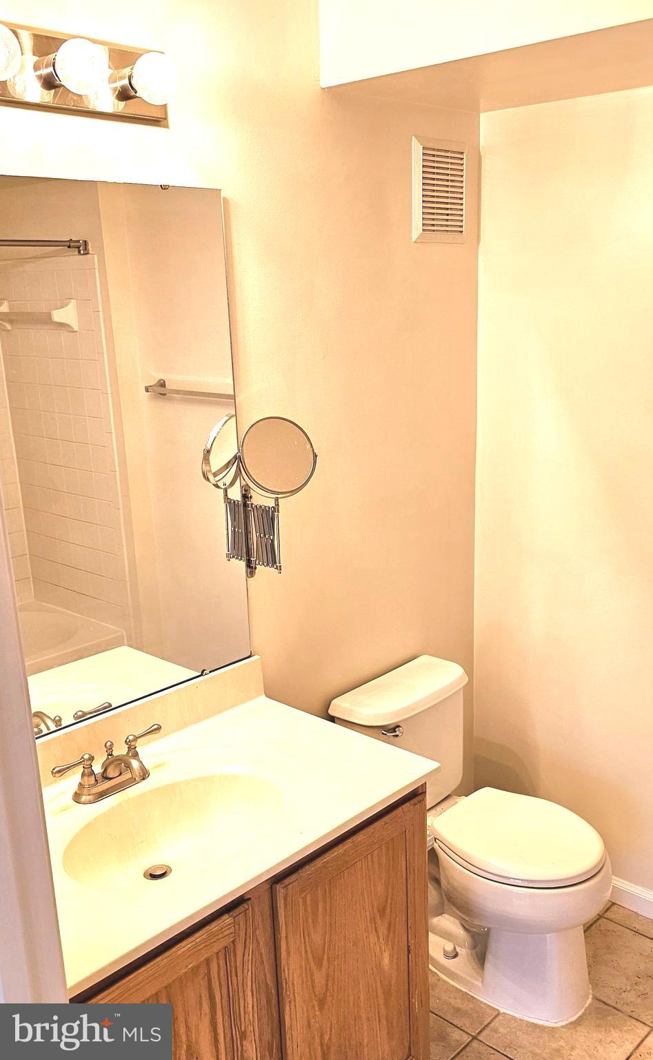 SOUTH MEADOWS - Residential Lease