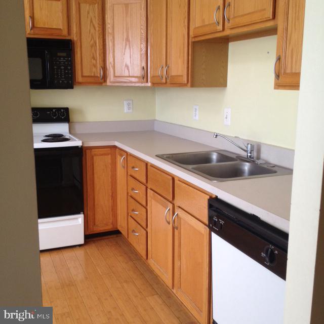 SOUTH MEADOWS - Residential Lease