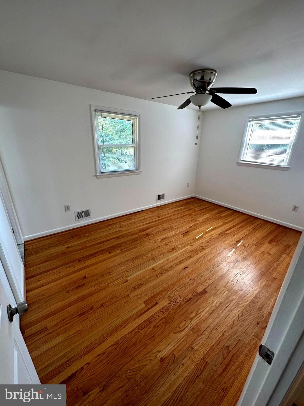 CRESTVIEW MANOR - Residential Lease