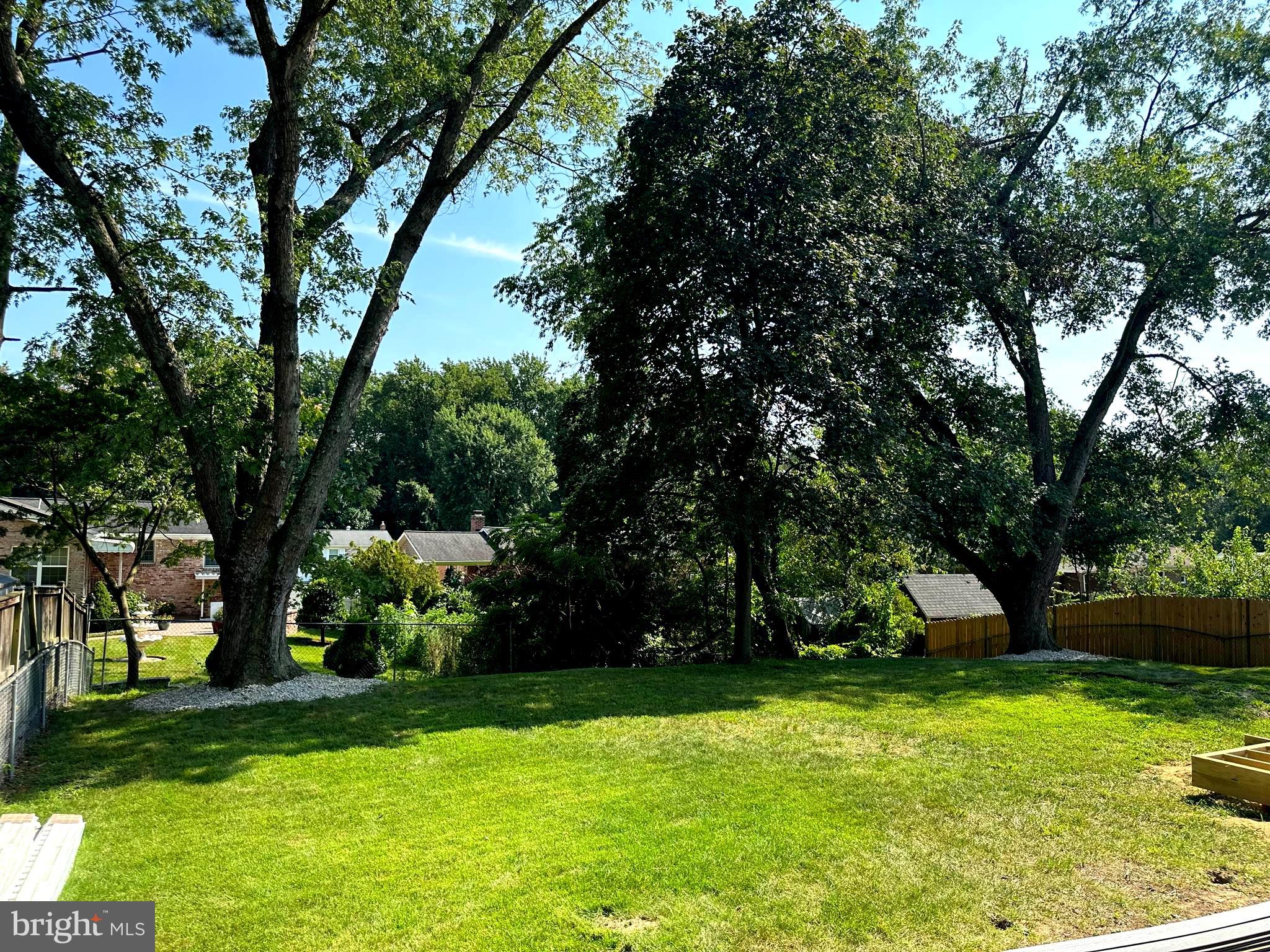 CRESTVIEW MANOR - Residential Lease