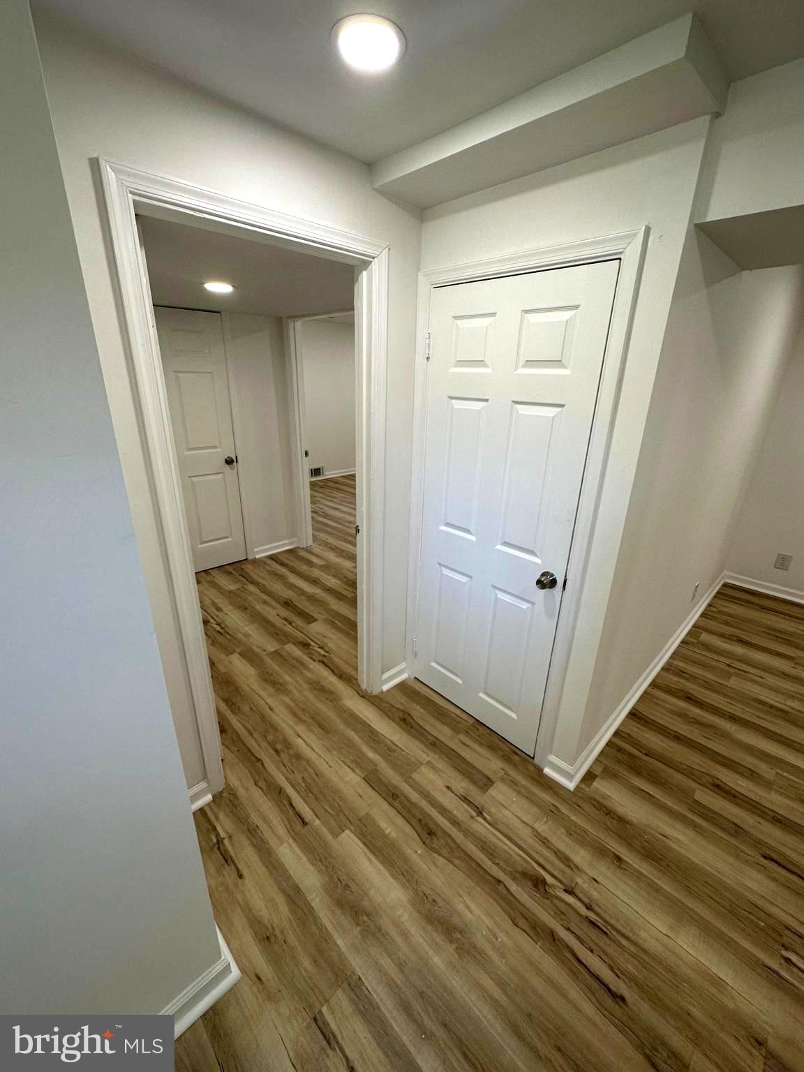 CRESTVIEW MANOR - Residential Lease