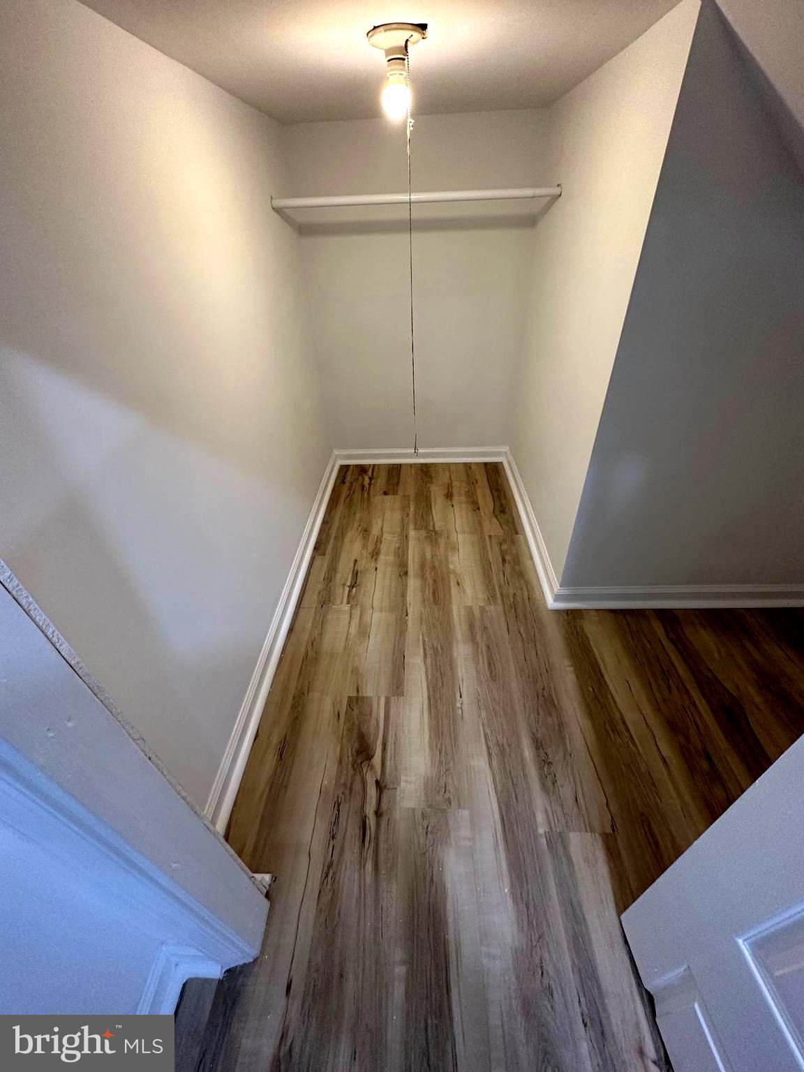 CRESTVIEW MANOR - Residential Lease