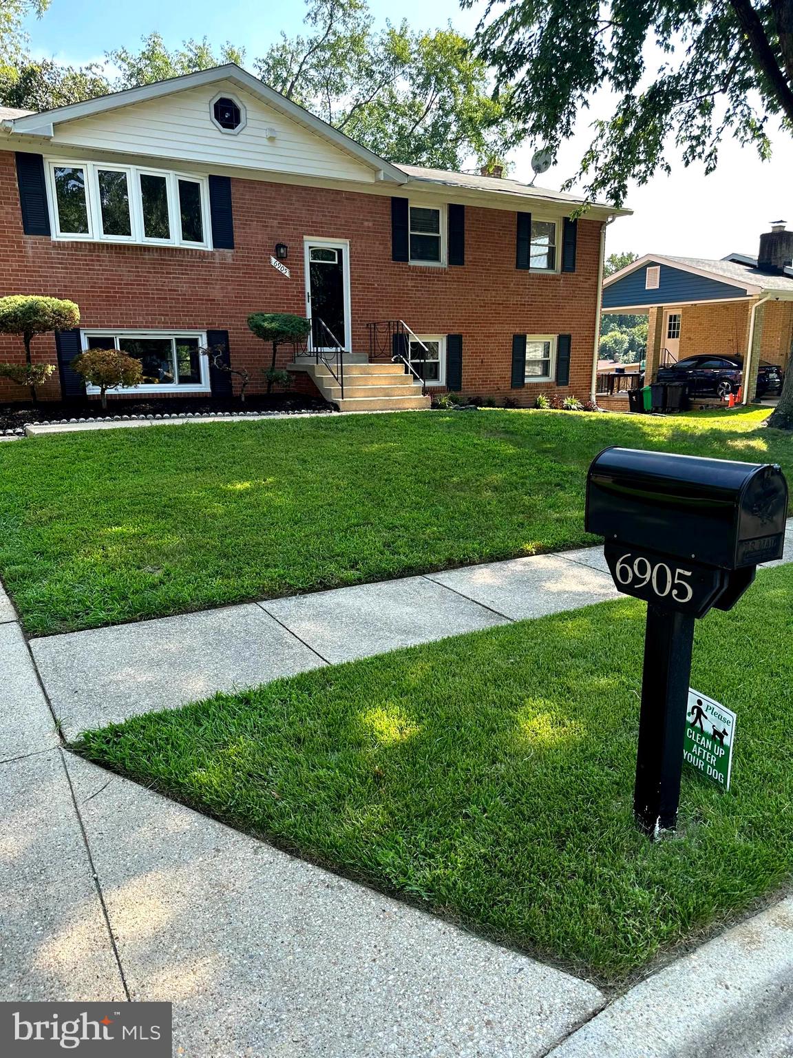 CRESTVIEW MANOR - Residential Lease