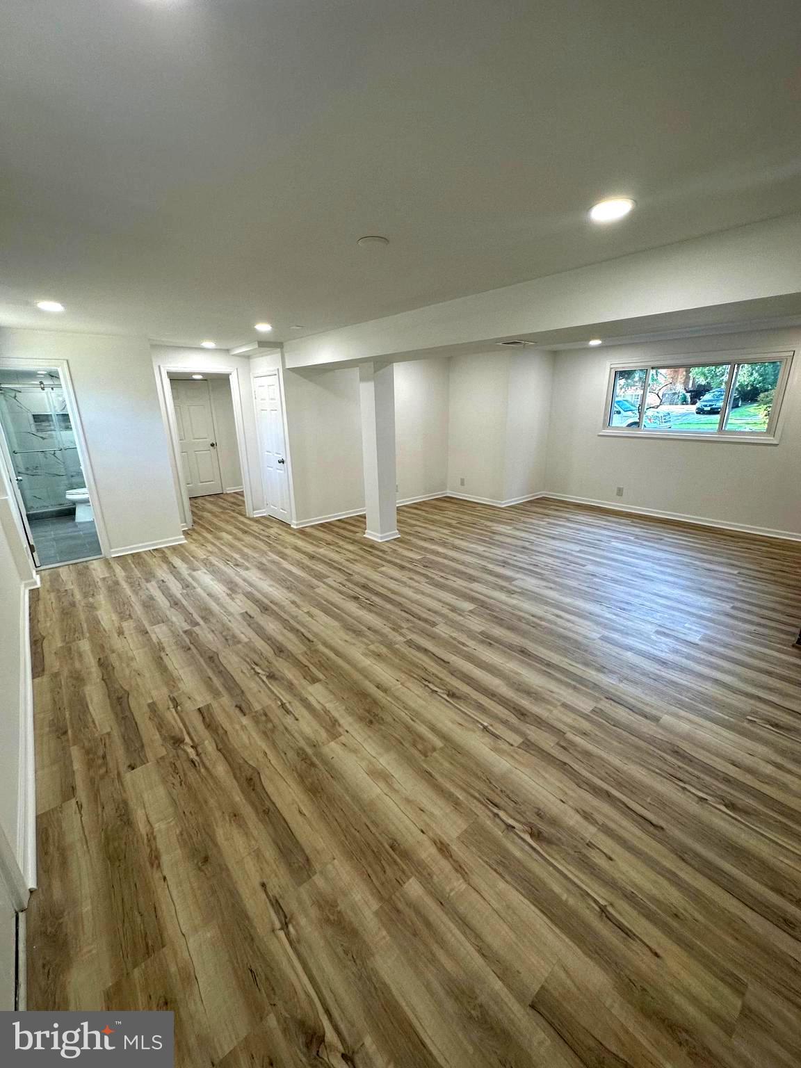 CRESTVIEW MANOR - Residential Lease