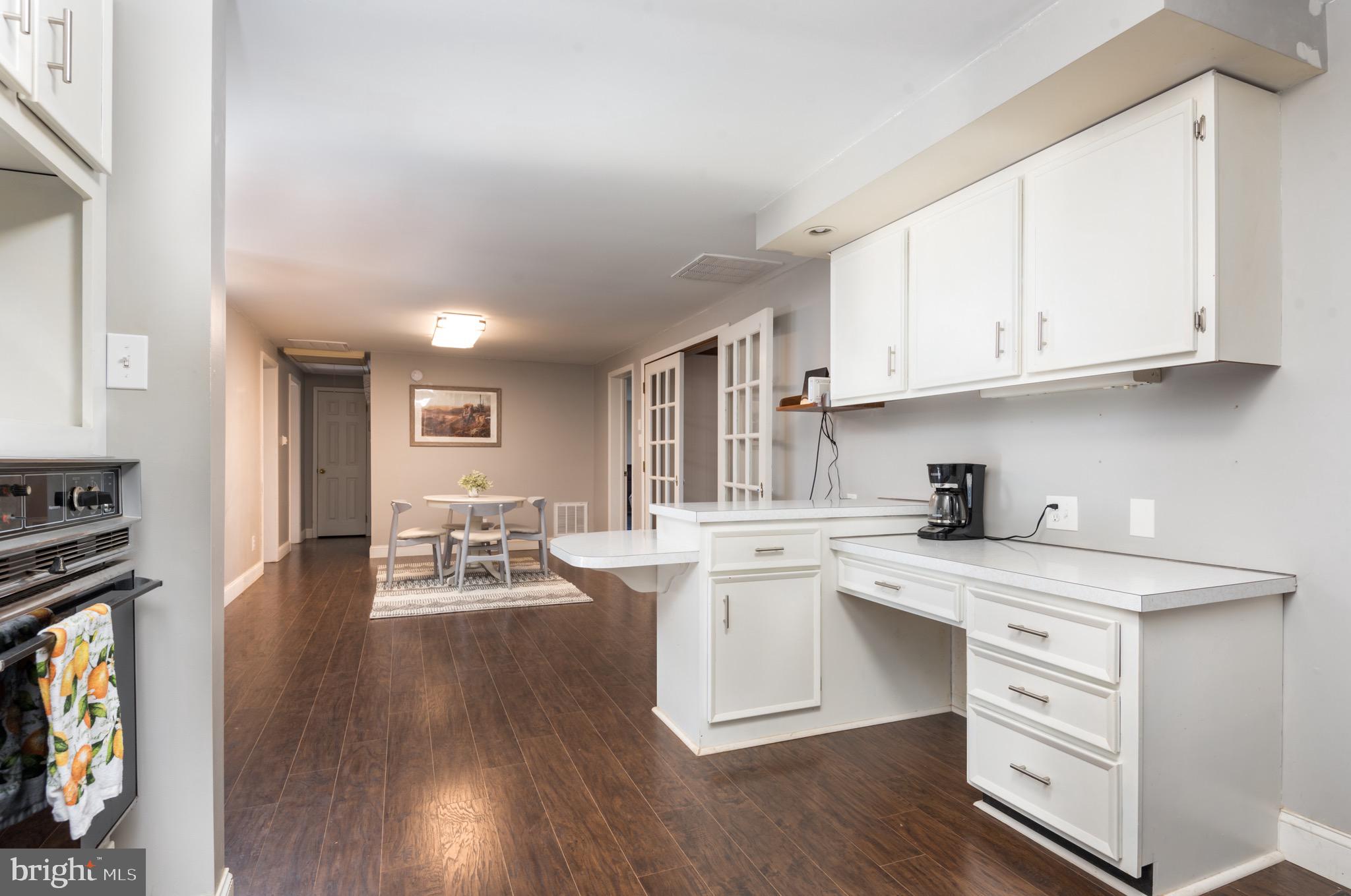 CARLETAN'S WOODS - Residential Lease