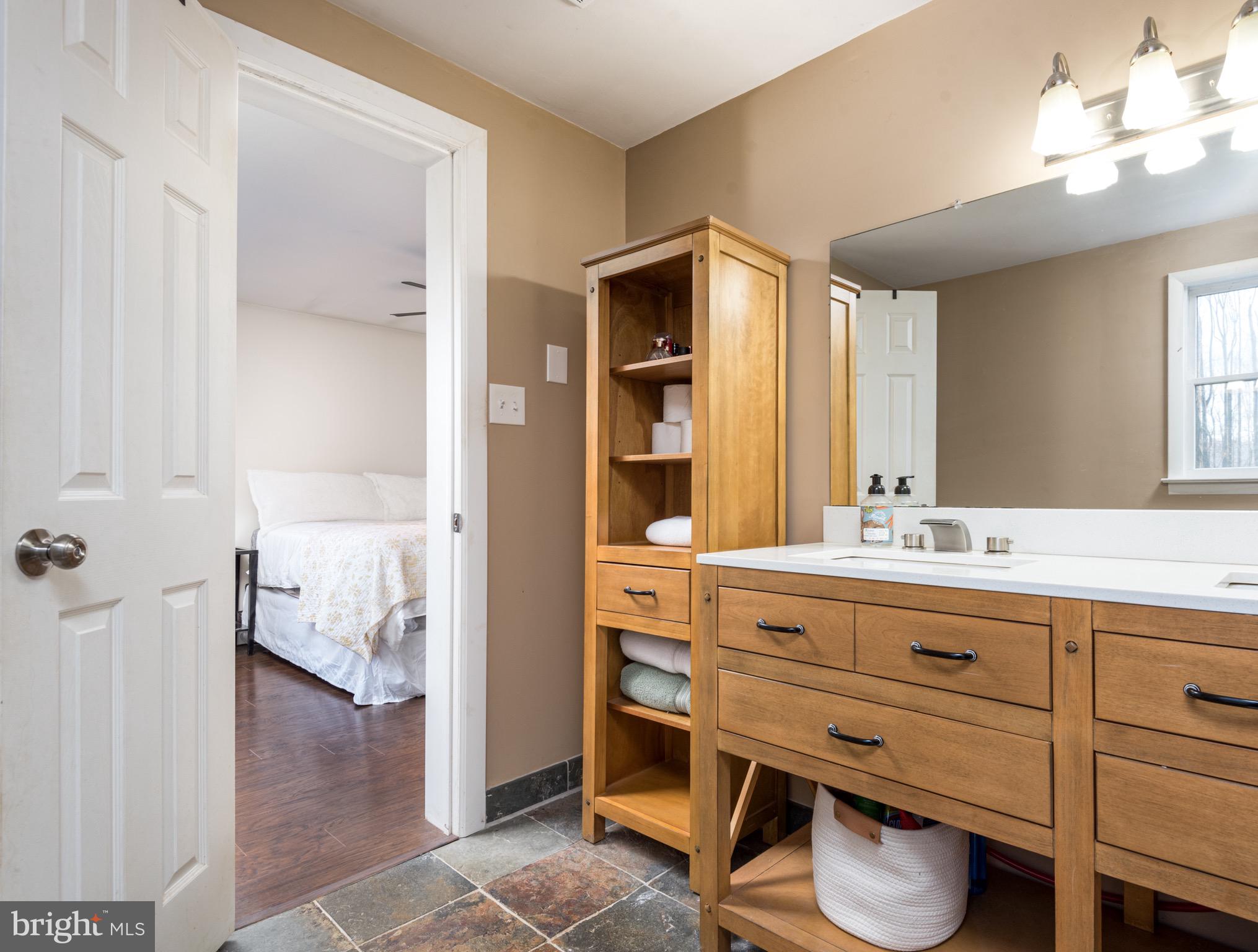 CARLETAN'S WOODS - Residential Lease