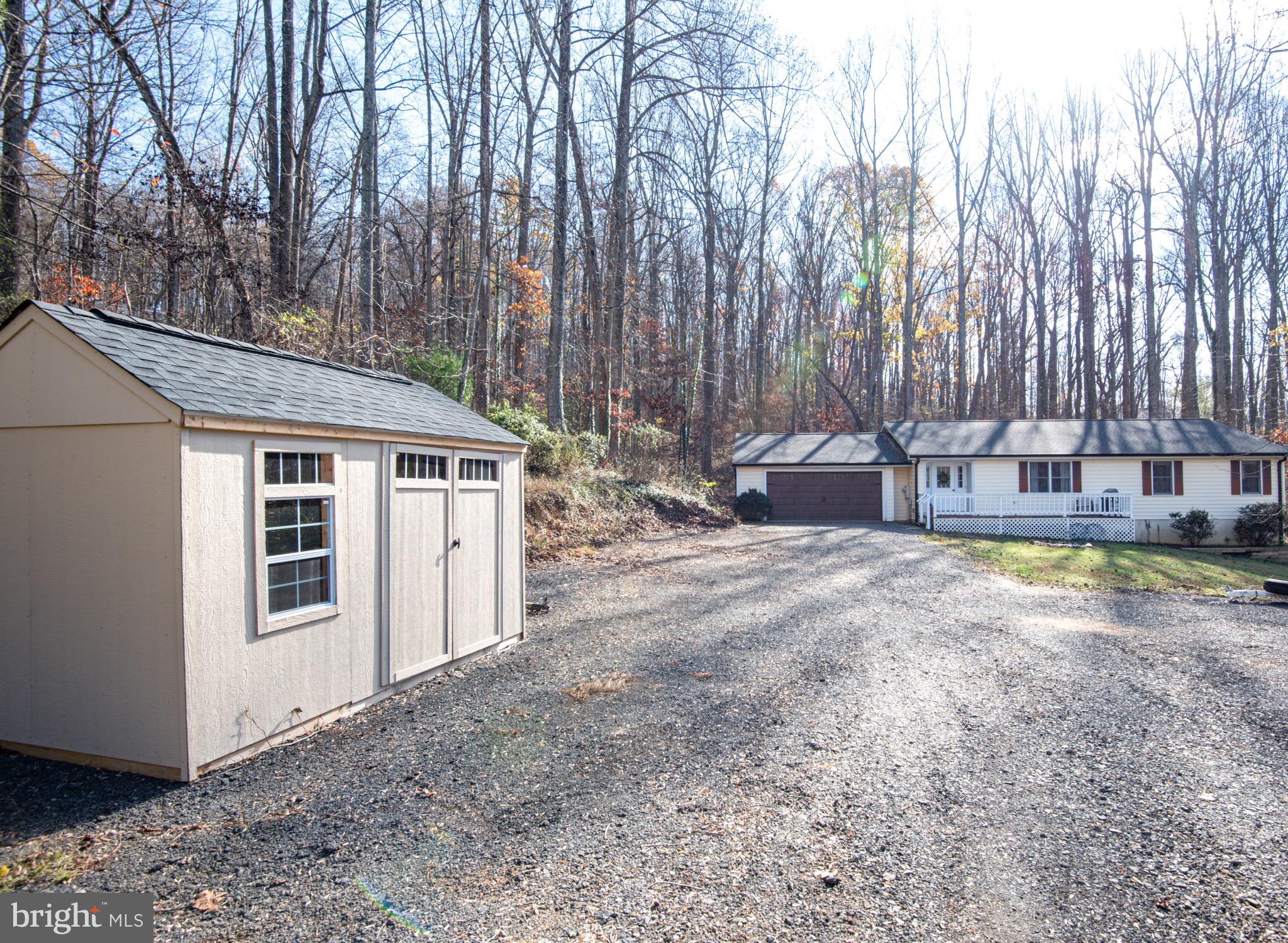 CARLETAN'S WOODS - Residential Lease