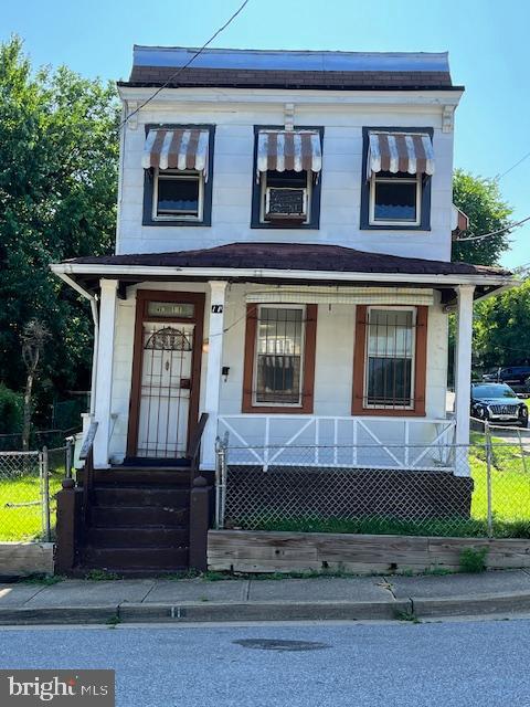 CAPITOL HEIGHTS - Residential