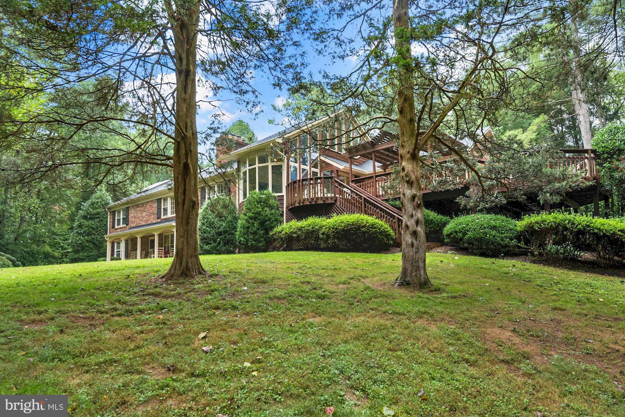 LANGLEY OAKS - Residential