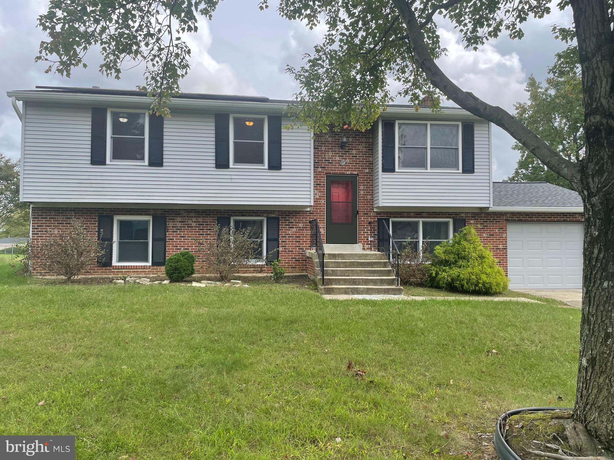 NEW ORCHARD ESTATES - Residential Lease