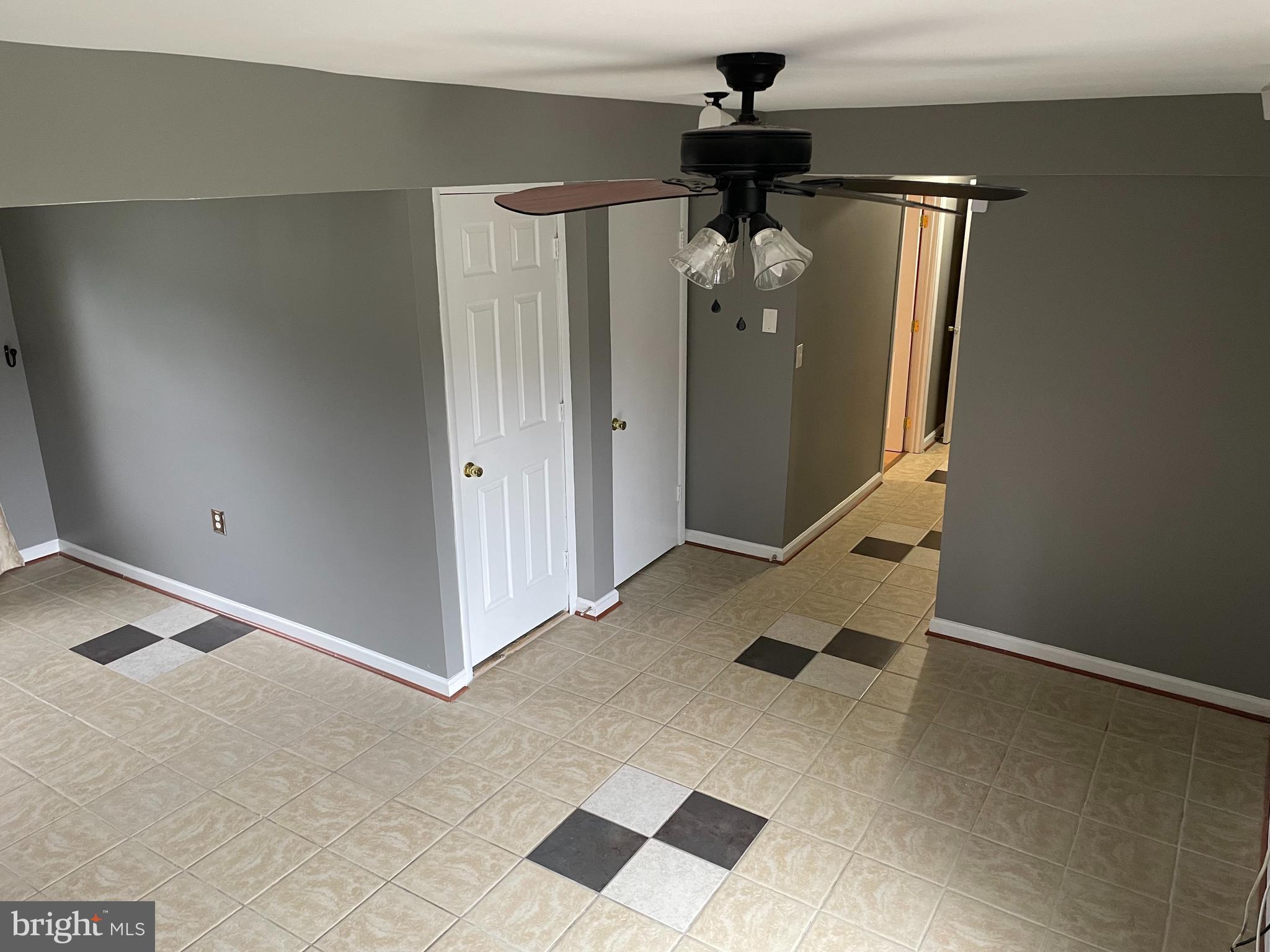 NEW ORCHARD ESTATES - Residential Lease