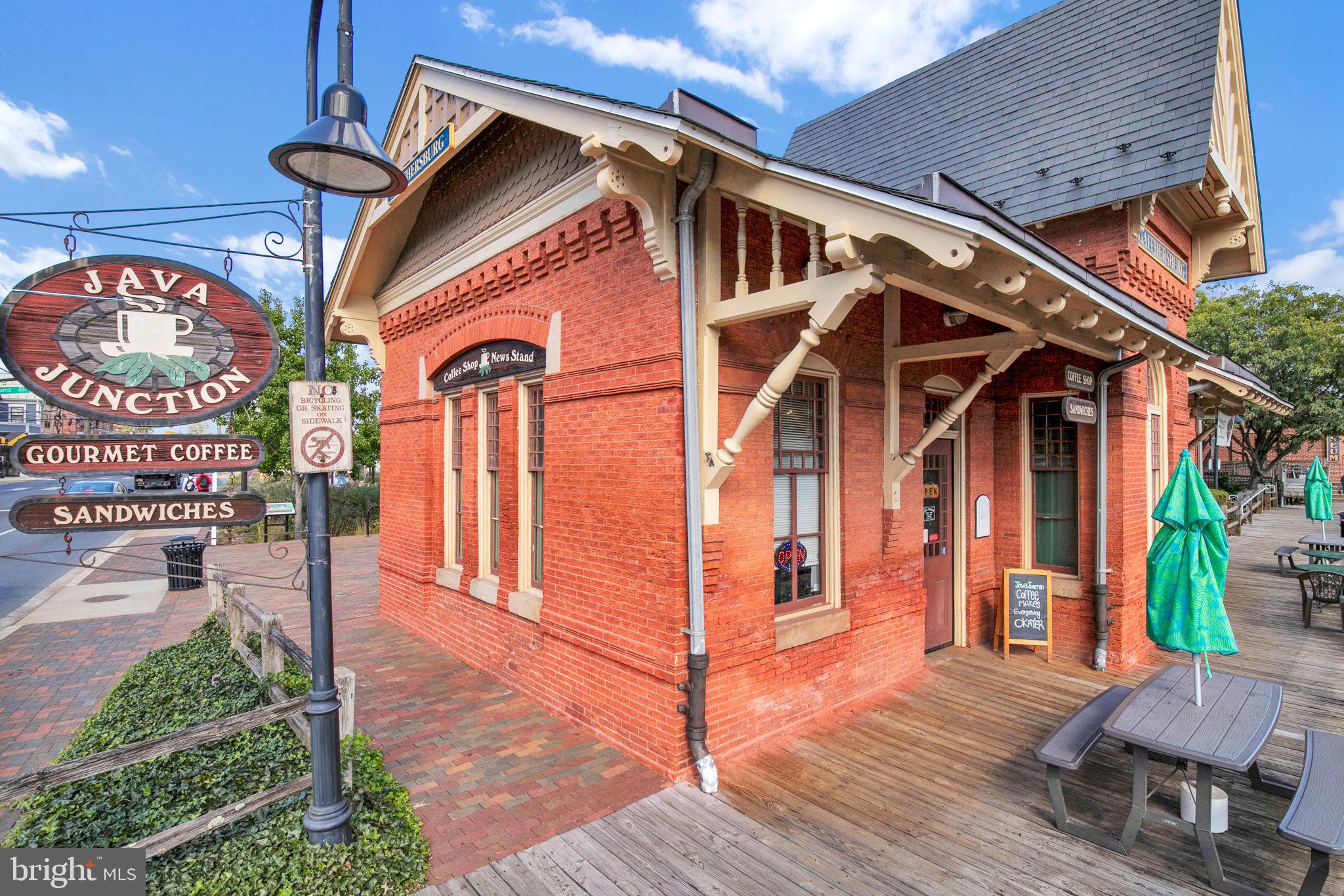 REALTY PARK - Commercial Sale