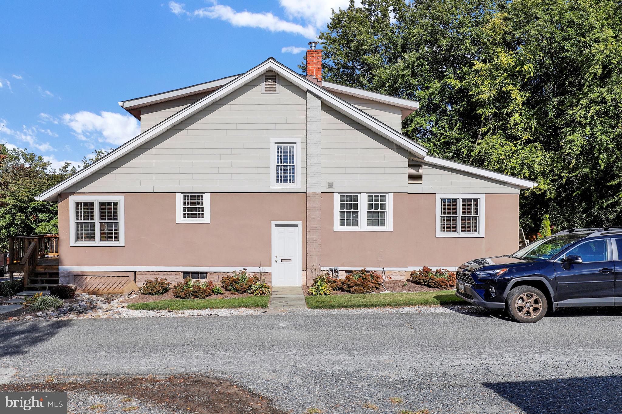 REALTY PARK - Commercial Sale