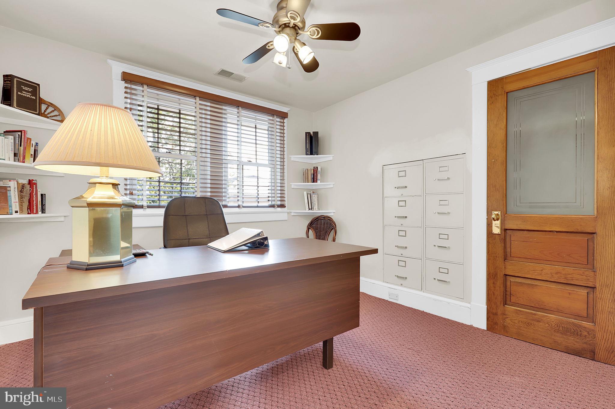 REALTY PARK - Commercial Sale