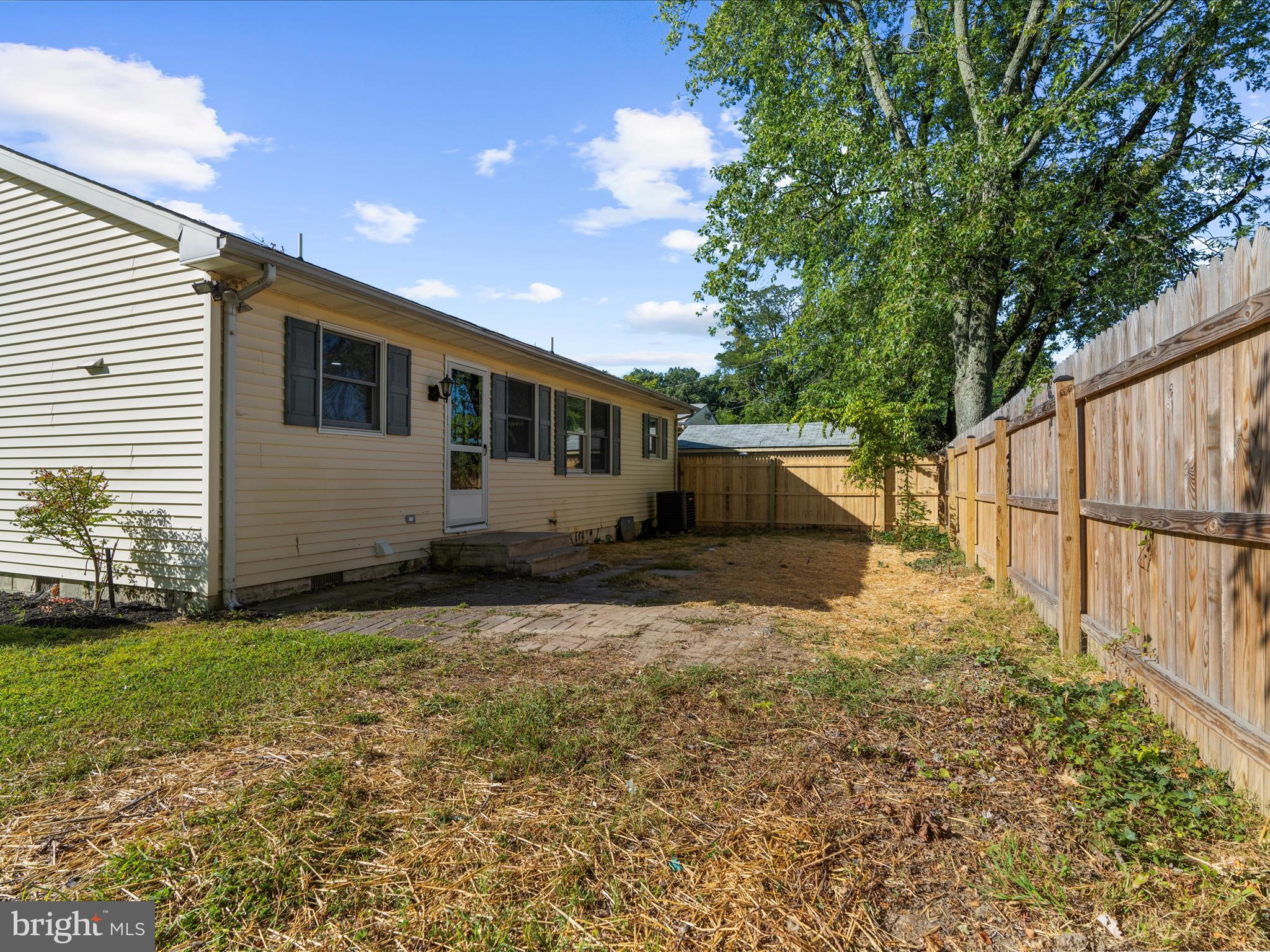 BENTON'S COCKEY LANE - Residential