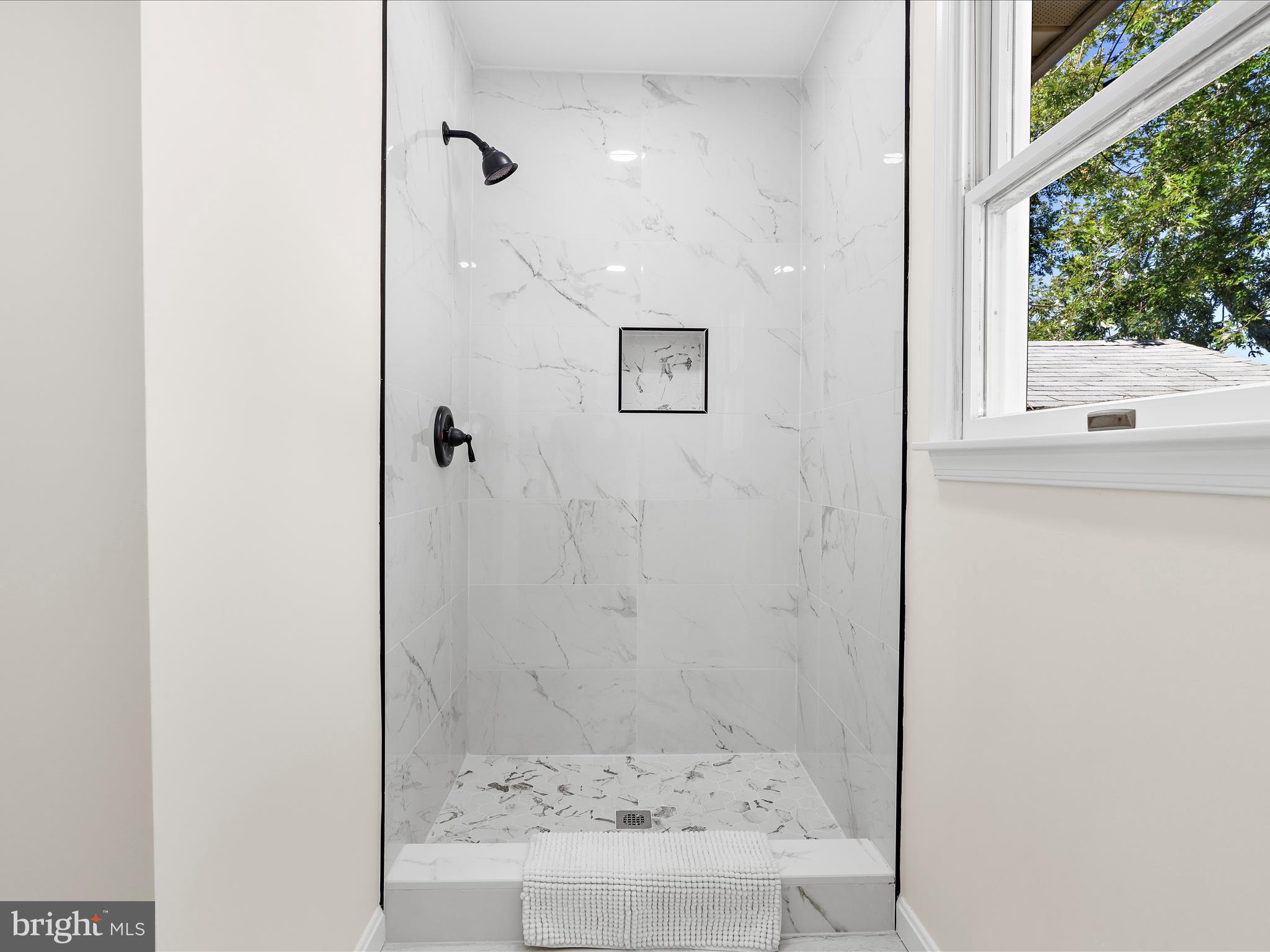 BENTON'S COCKEY LANE - Residential