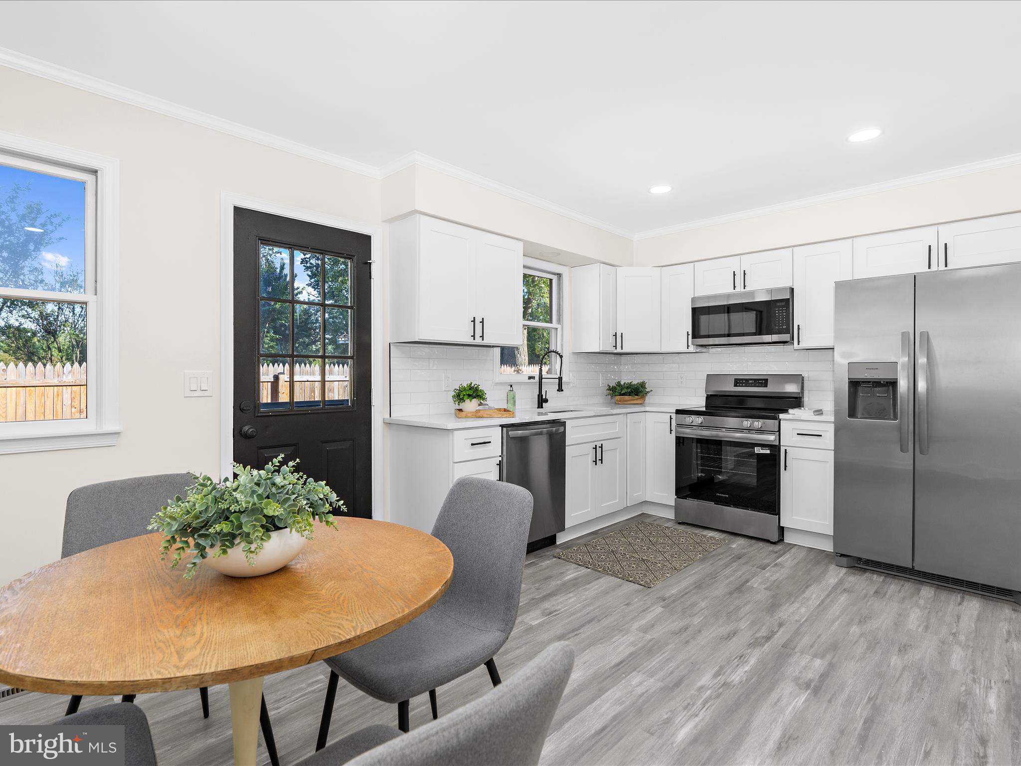 Welcome Home to 102 Bobbitt Court! This Beautifully updated home offers the space you need to create a life you desire! Boasting an array of sleek finishes throughout this 2 Bedroom, 2 Bathroom home has so much to offer!
