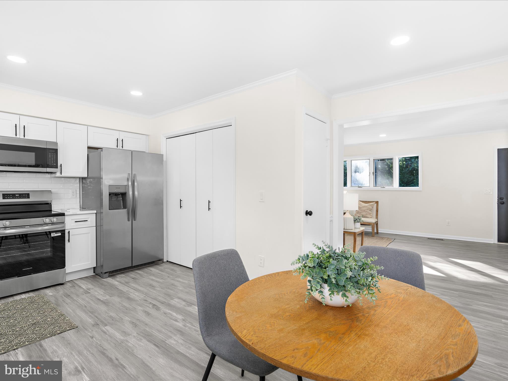 BENTON'S COCKEY LANE - Residential