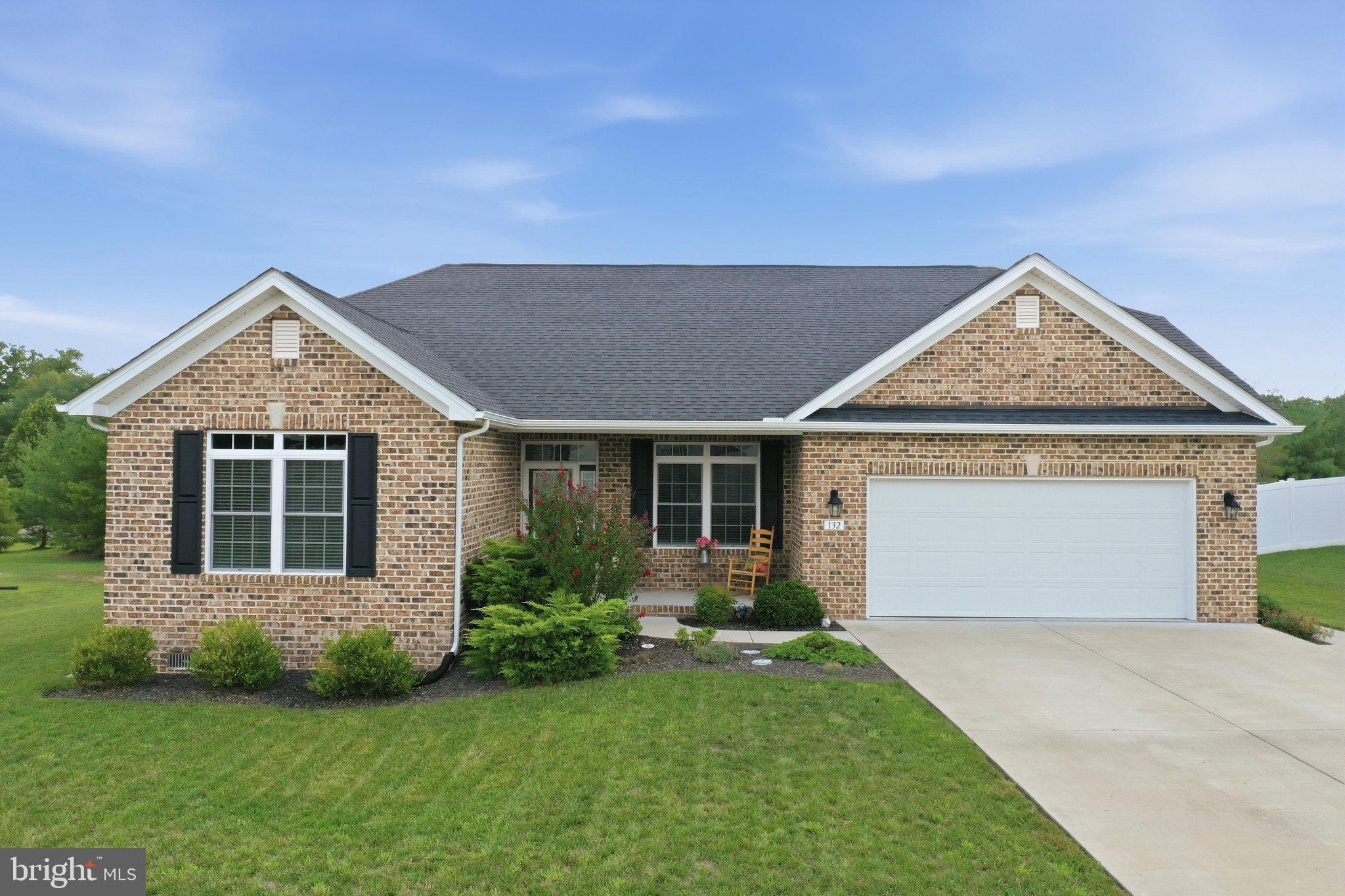 132 VINCENT DRIVE