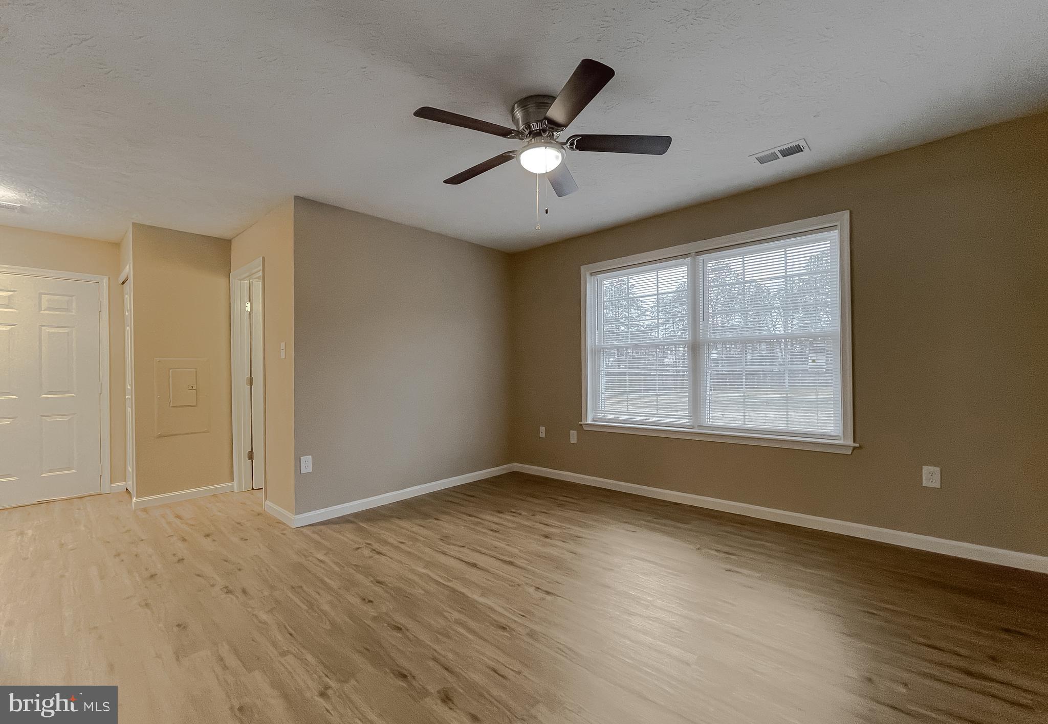 HAMPSHIRE - Residential