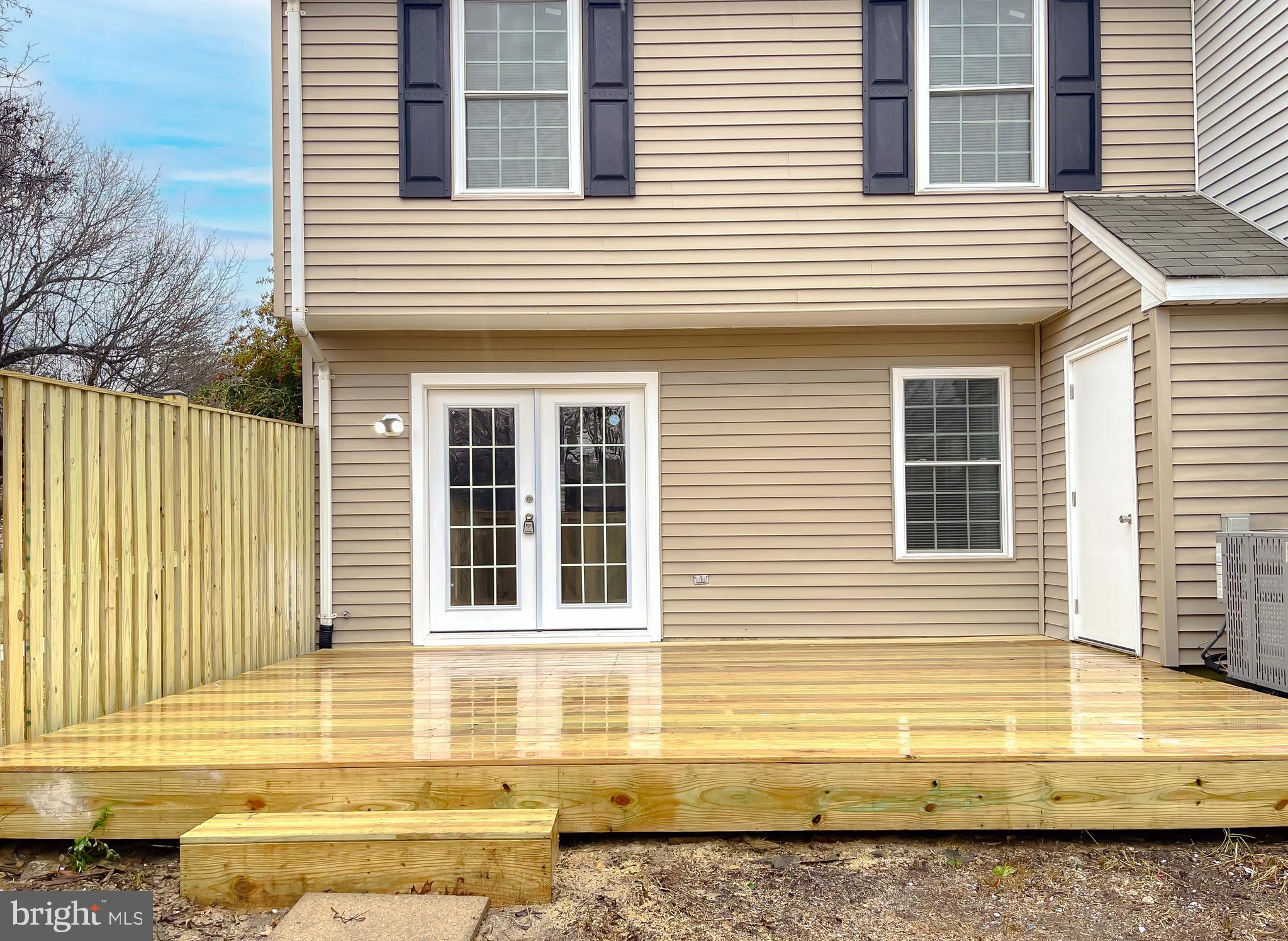 HAMPSHIRE - Residential