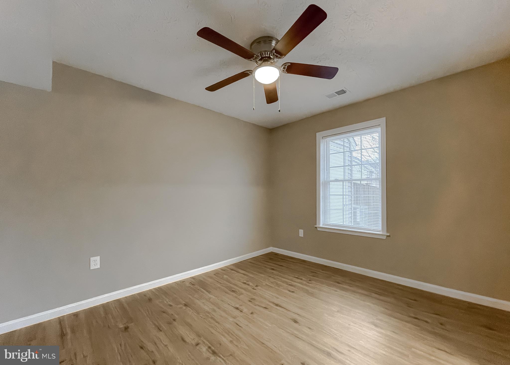 HAMPSHIRE - Residential