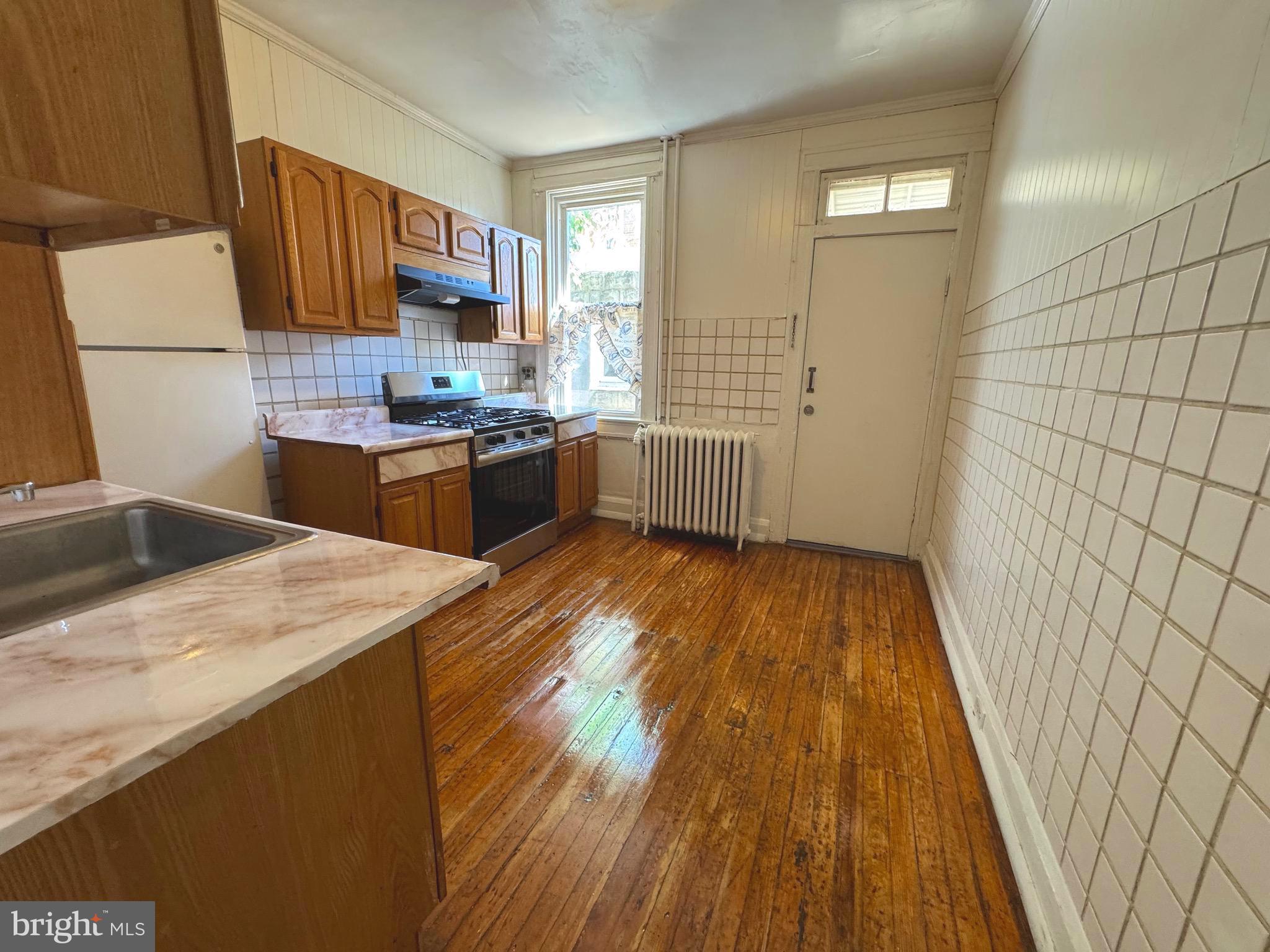 BELAIR-EDISON - Residential Lease