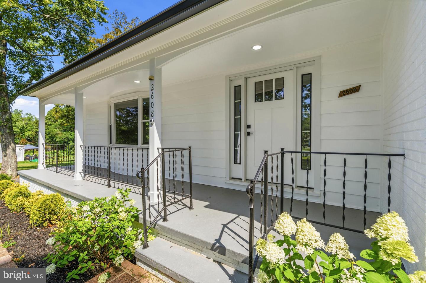 2608 HOLLY DRIVE