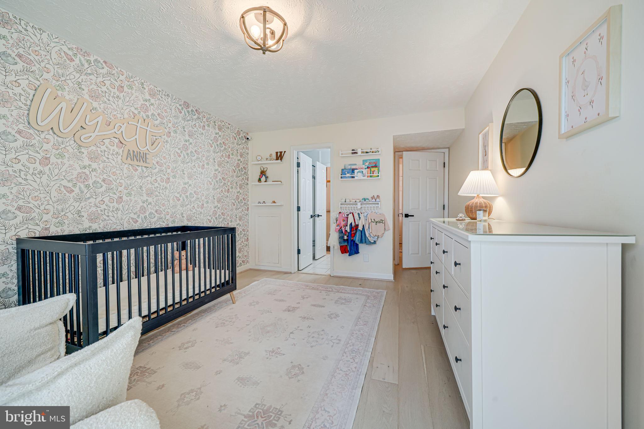 OXFORD HOUSE - Residential