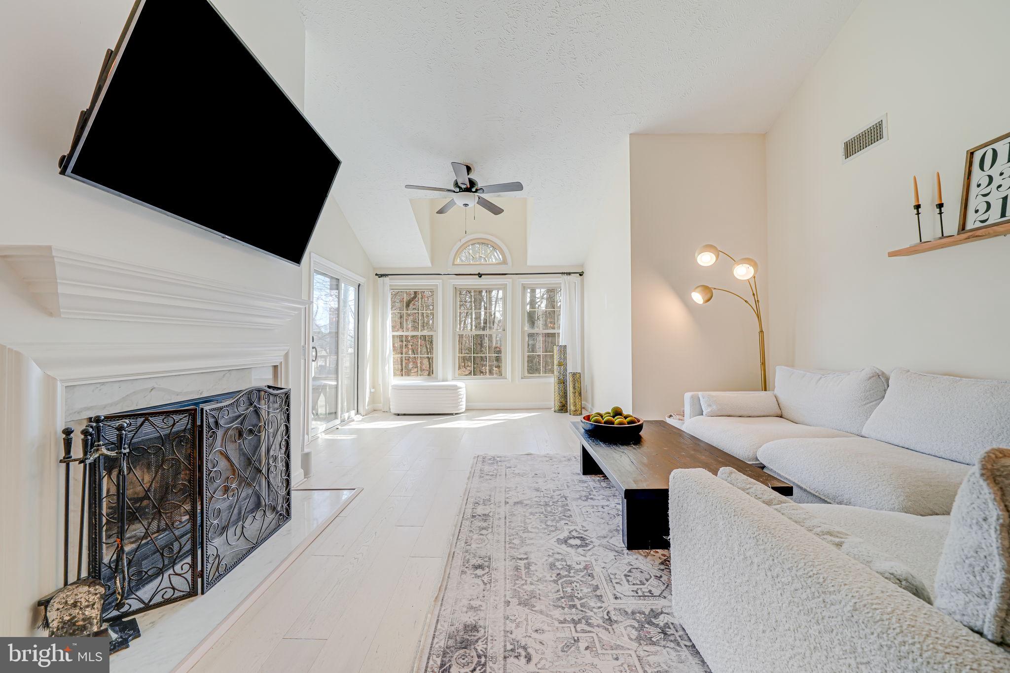 OXFORD HOUSE - Residential