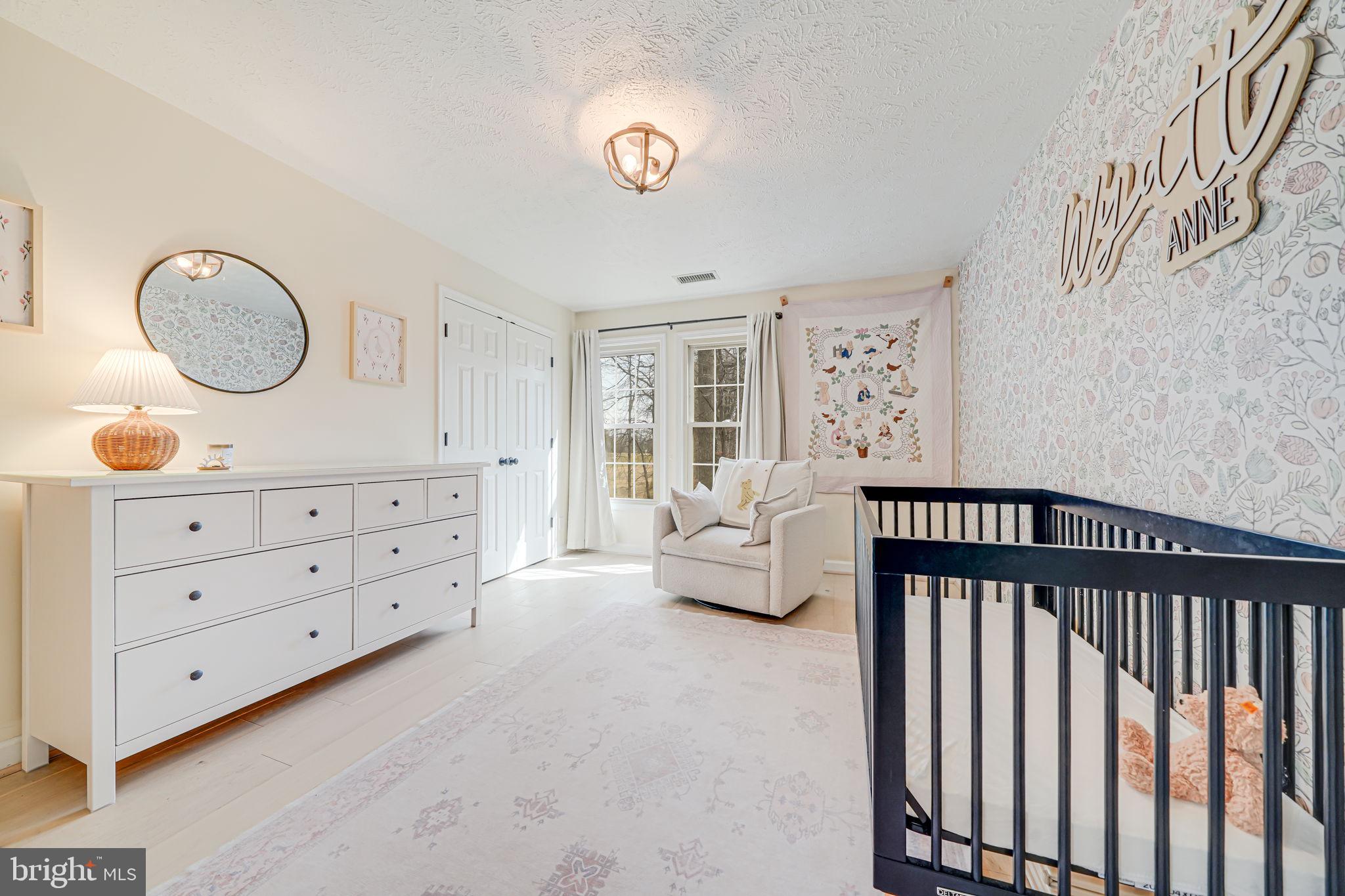 OXFORD HOUSE - Residential