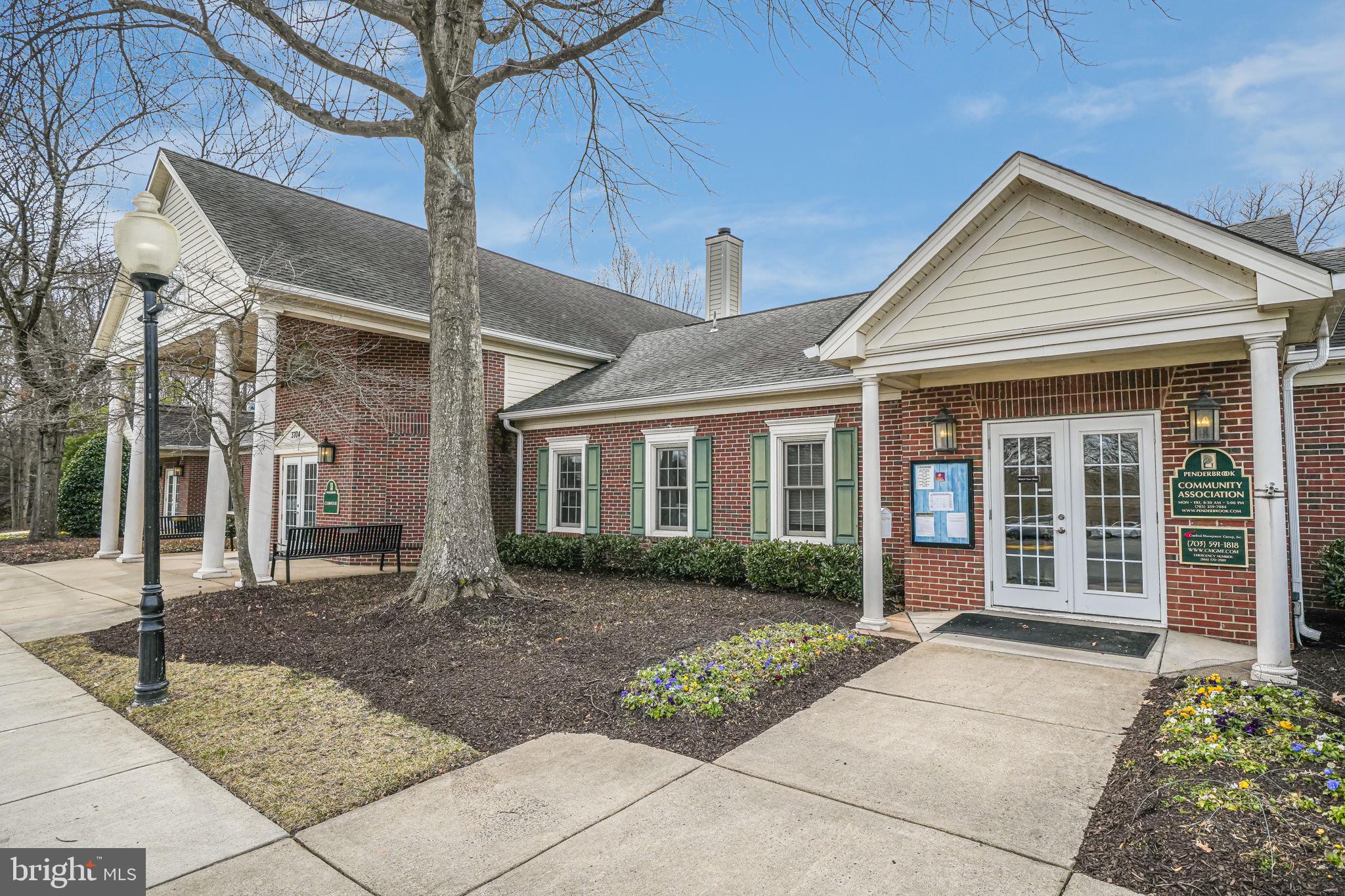 OXFORD HOUSE - Residential