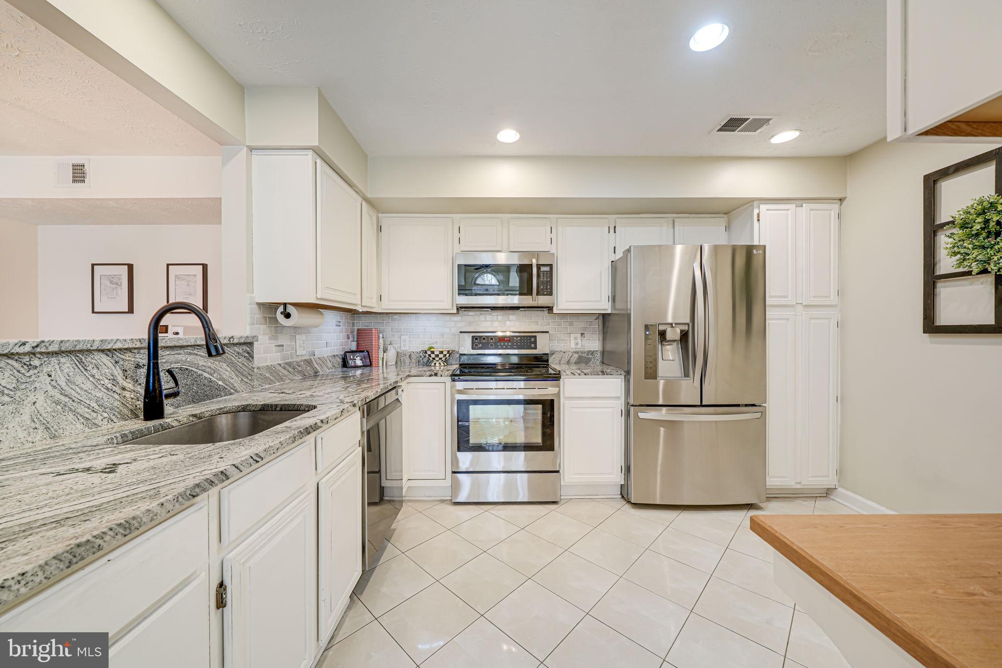 OXFORD HOUSE - Residential