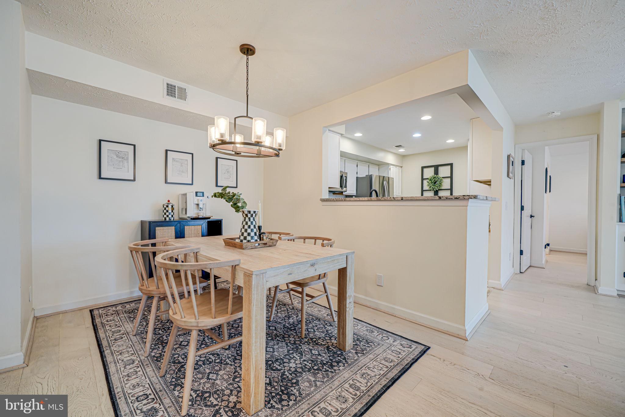 OXFORD HOUSE - Residential