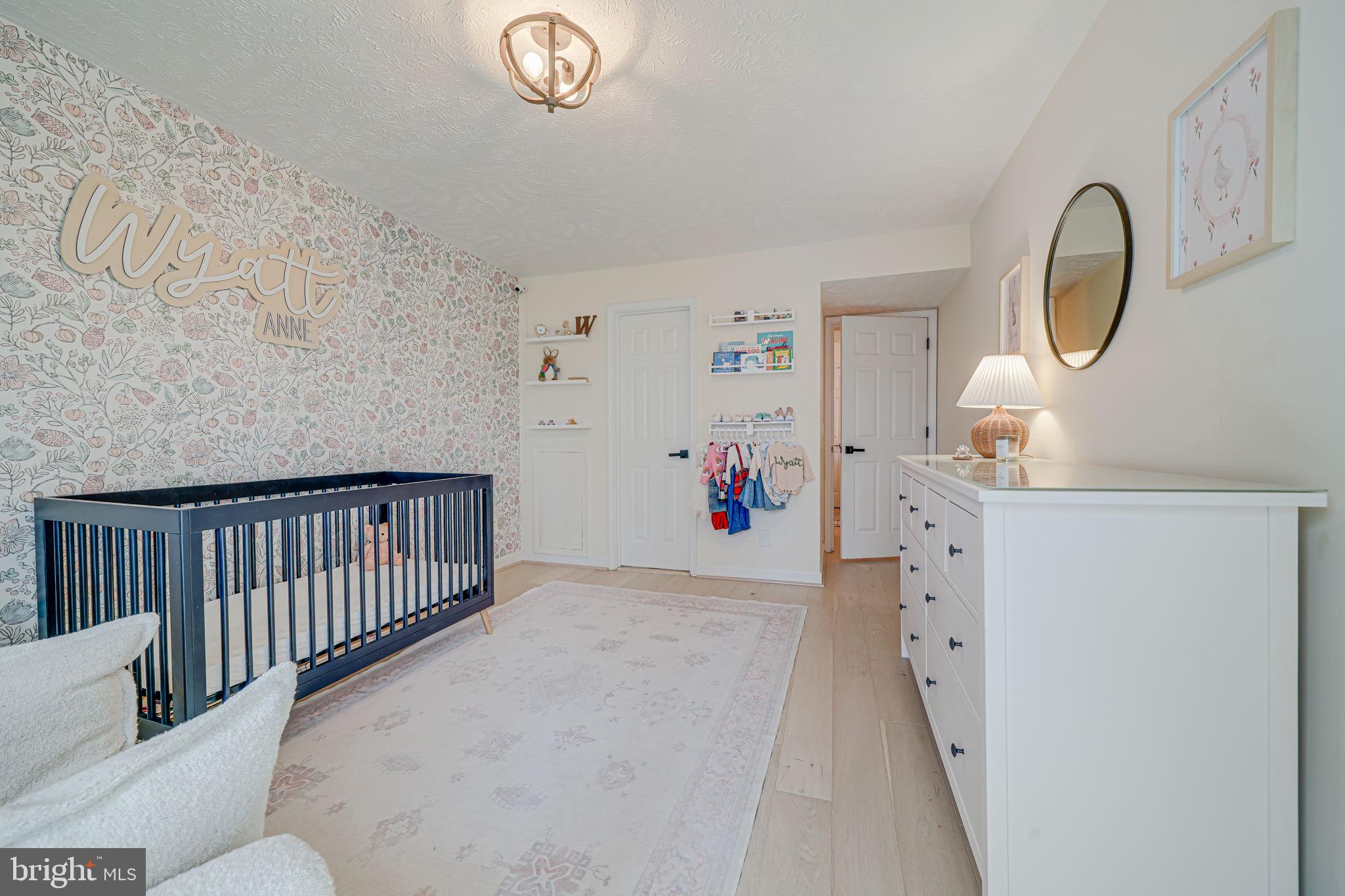 OXFORD HOUSE - Residential