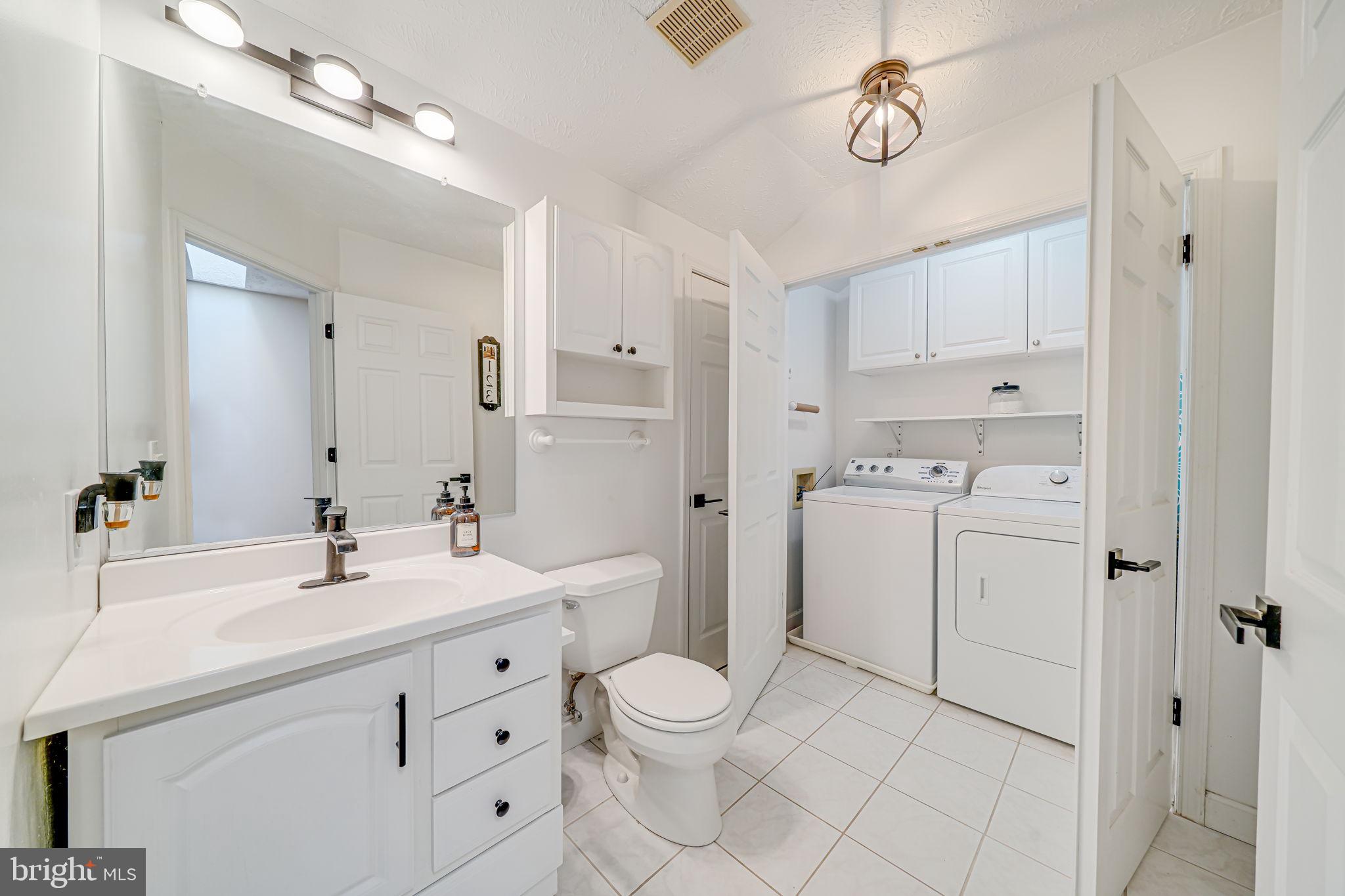 OXFORD HOUSE - Residential