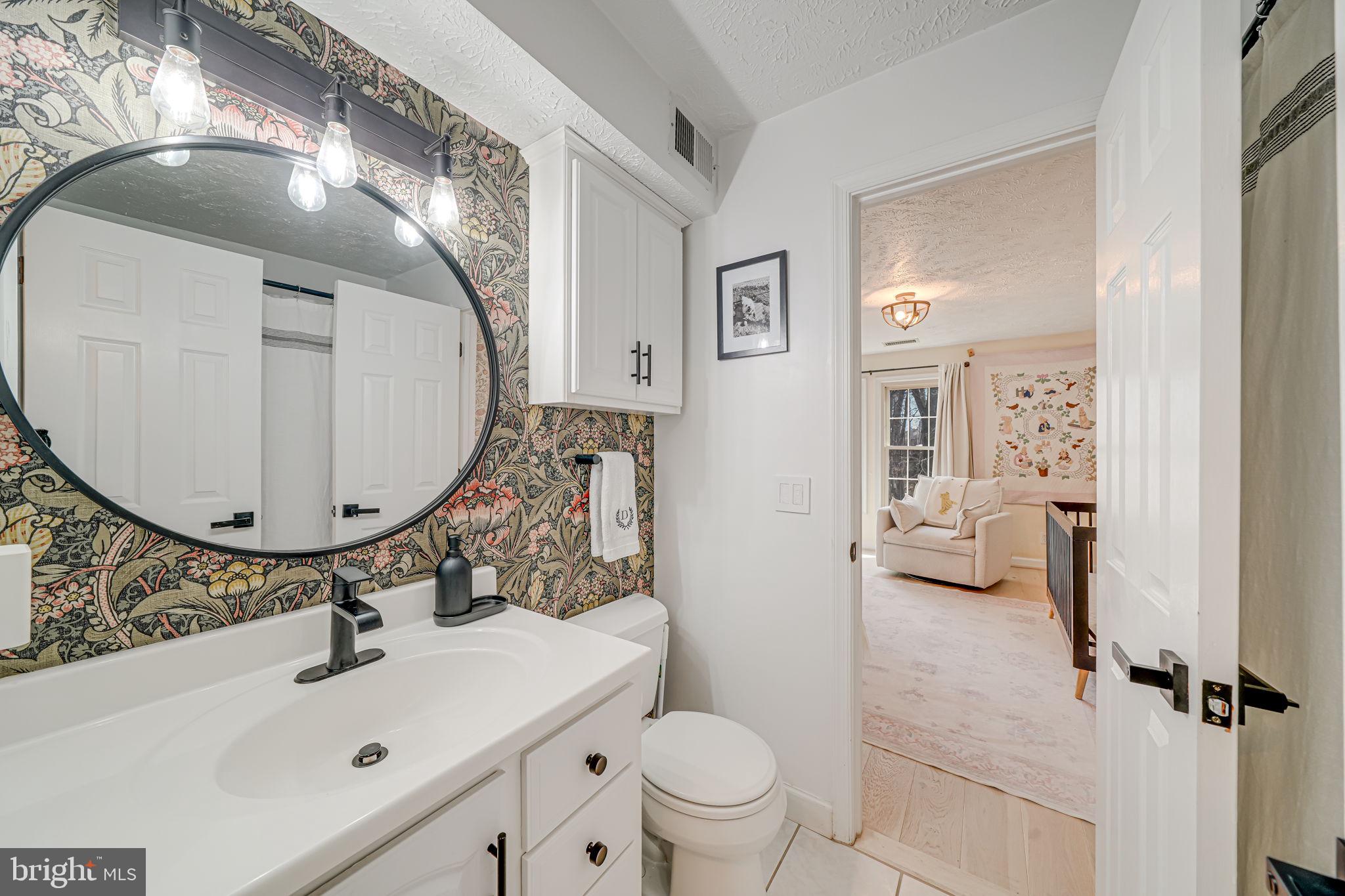 OXFORD HOUSE - Residential